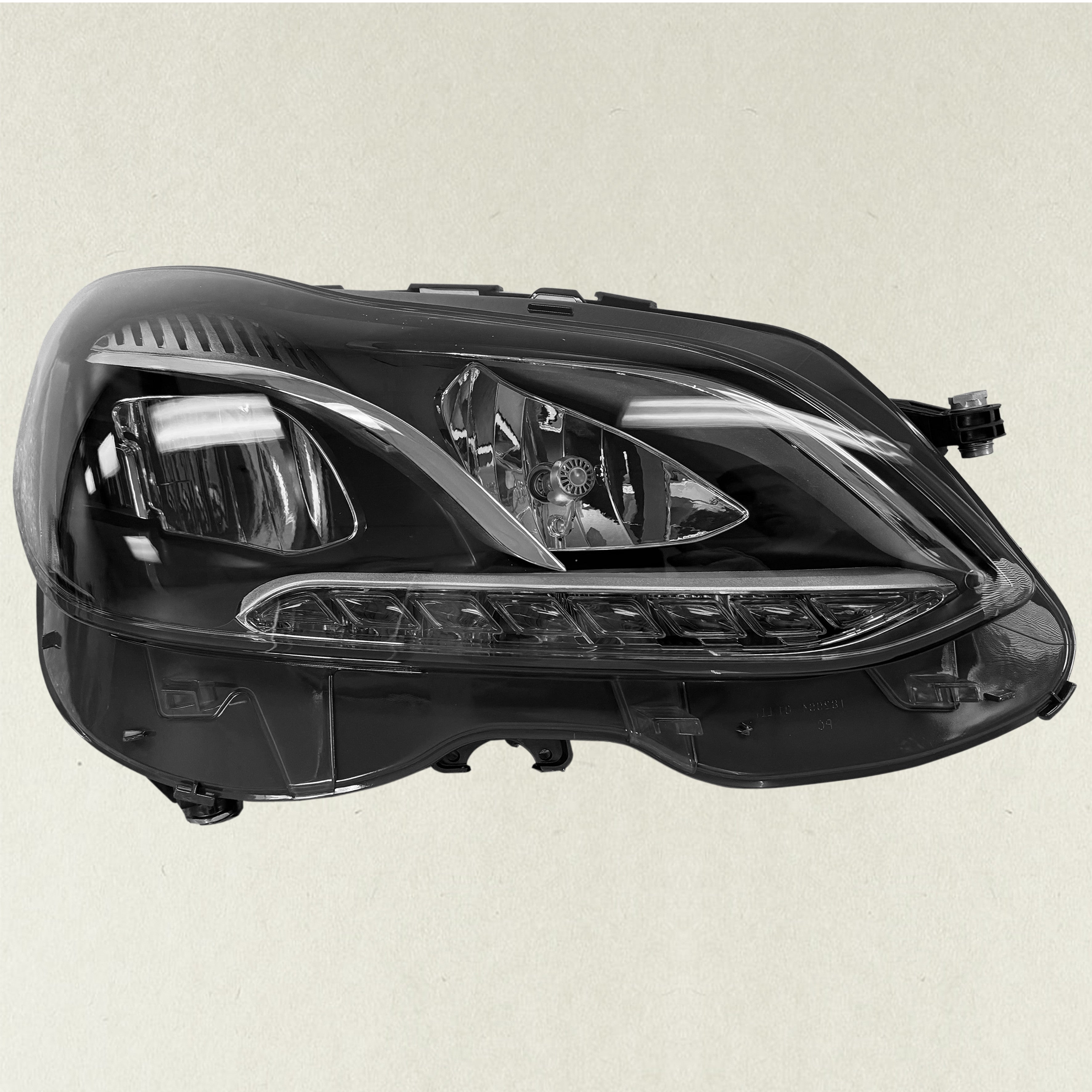 For 2014 2015 2016 Mercedes-Benz E-Class W212 Headlight Assembly Right Passenger Side RH 63117419630