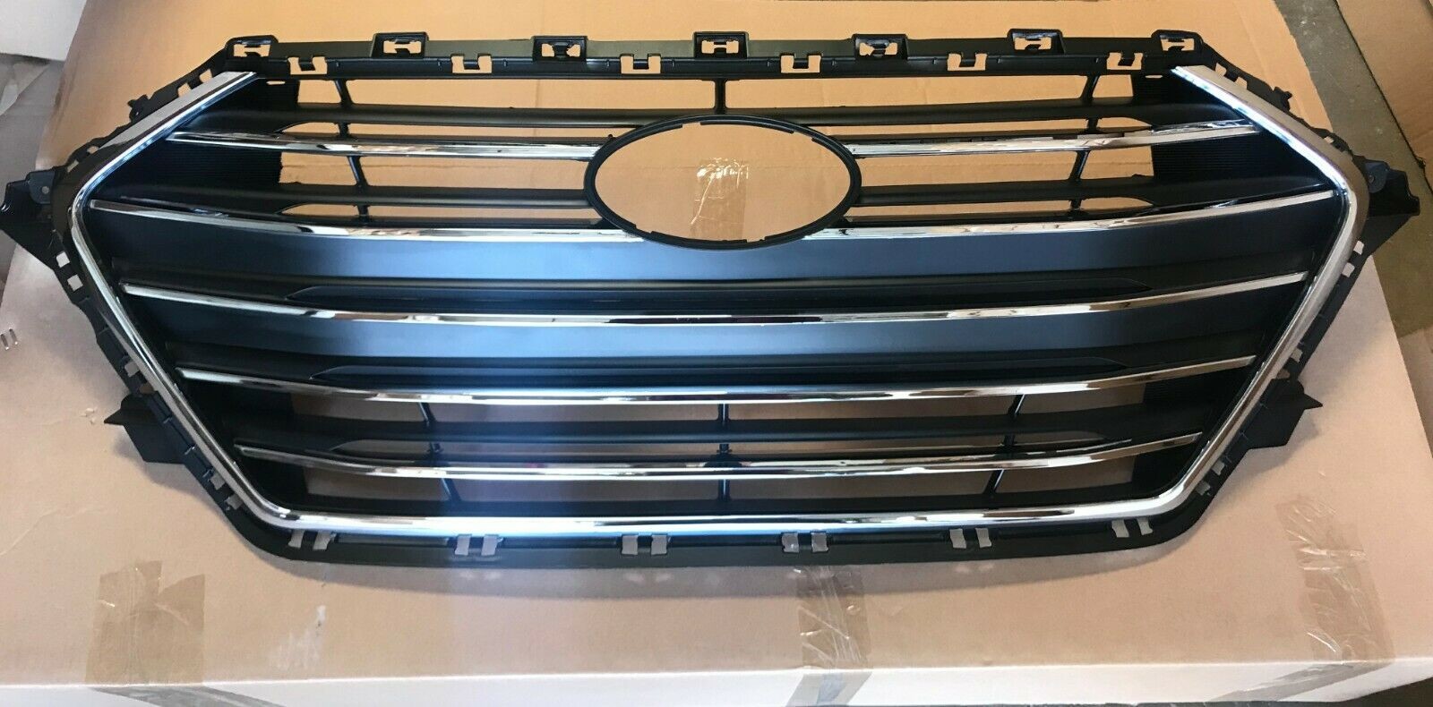 For 2017 2018 Hyundai Elantra Front Upper Bumper Grille Replacement Chrome Trim