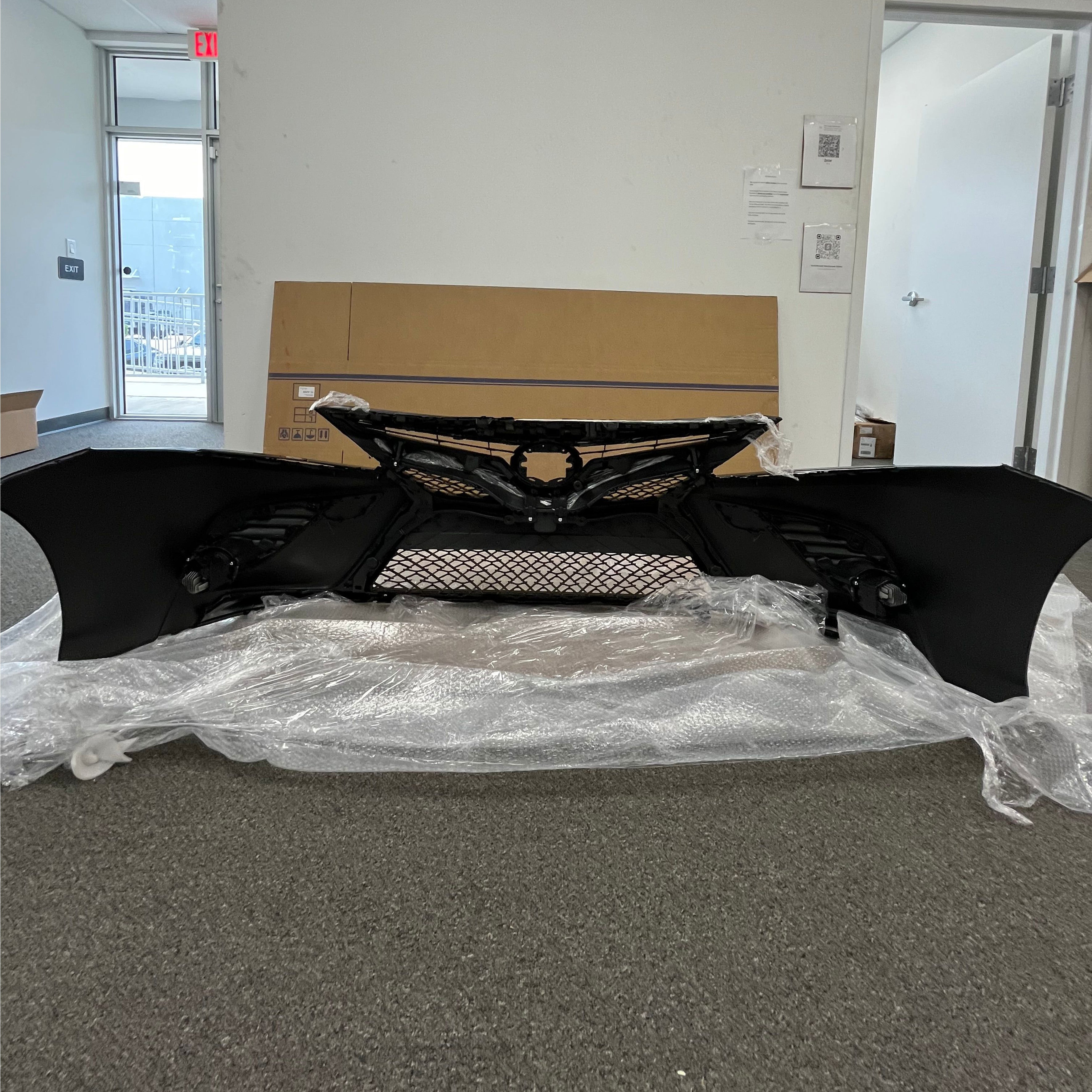 For 2018 2019 2020 Toyota Camry SE Front Bumper Cover Fascia with Grilles Set Assembly