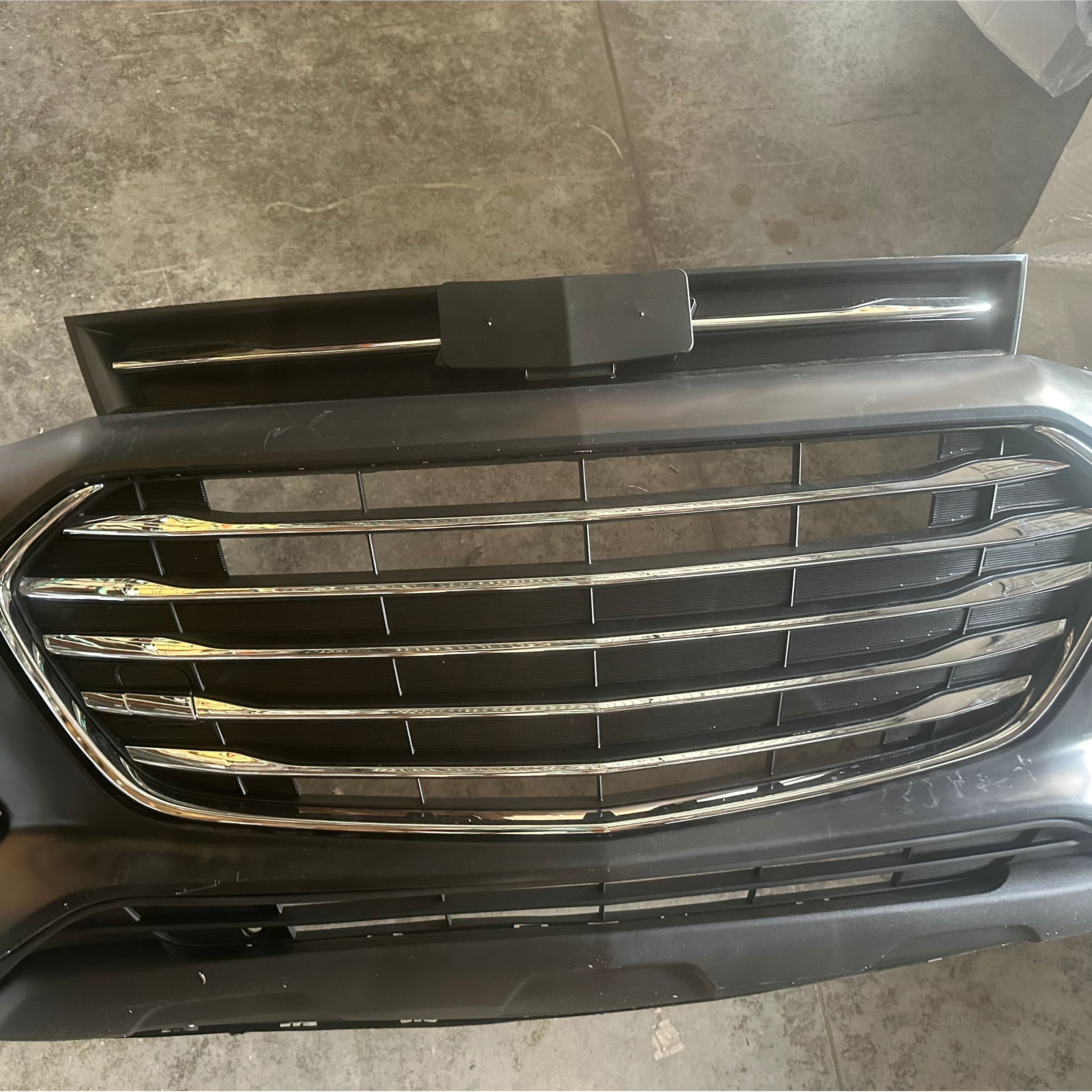 For 2017 2018 2019 2020 2021 2022 Chevy Trax Front Bumper Grille with Fog Covers Assembly Set