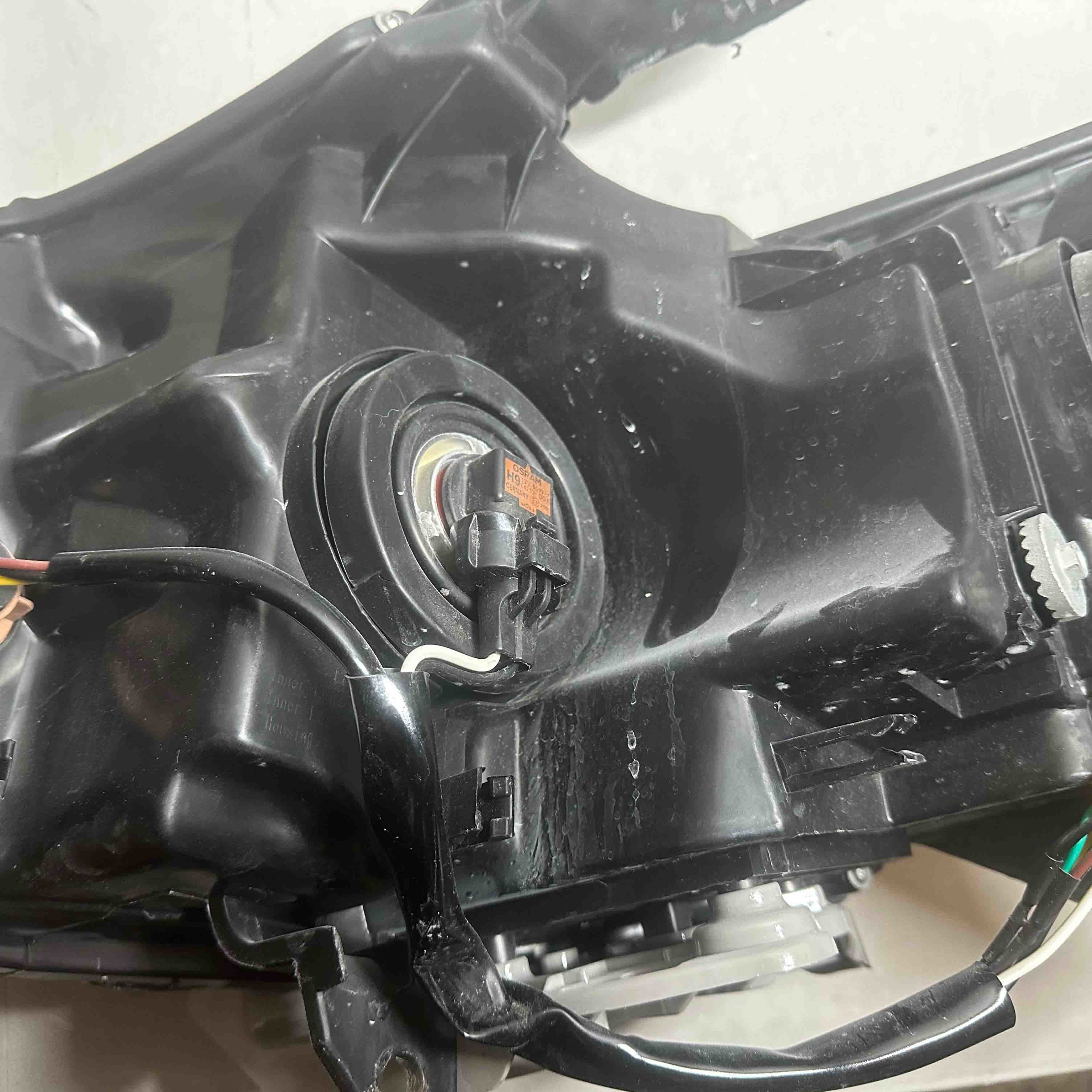 2016 2017 2018 Nissan Altima Driver LEFT Headlight Assembly NO LED Chrome Damaged