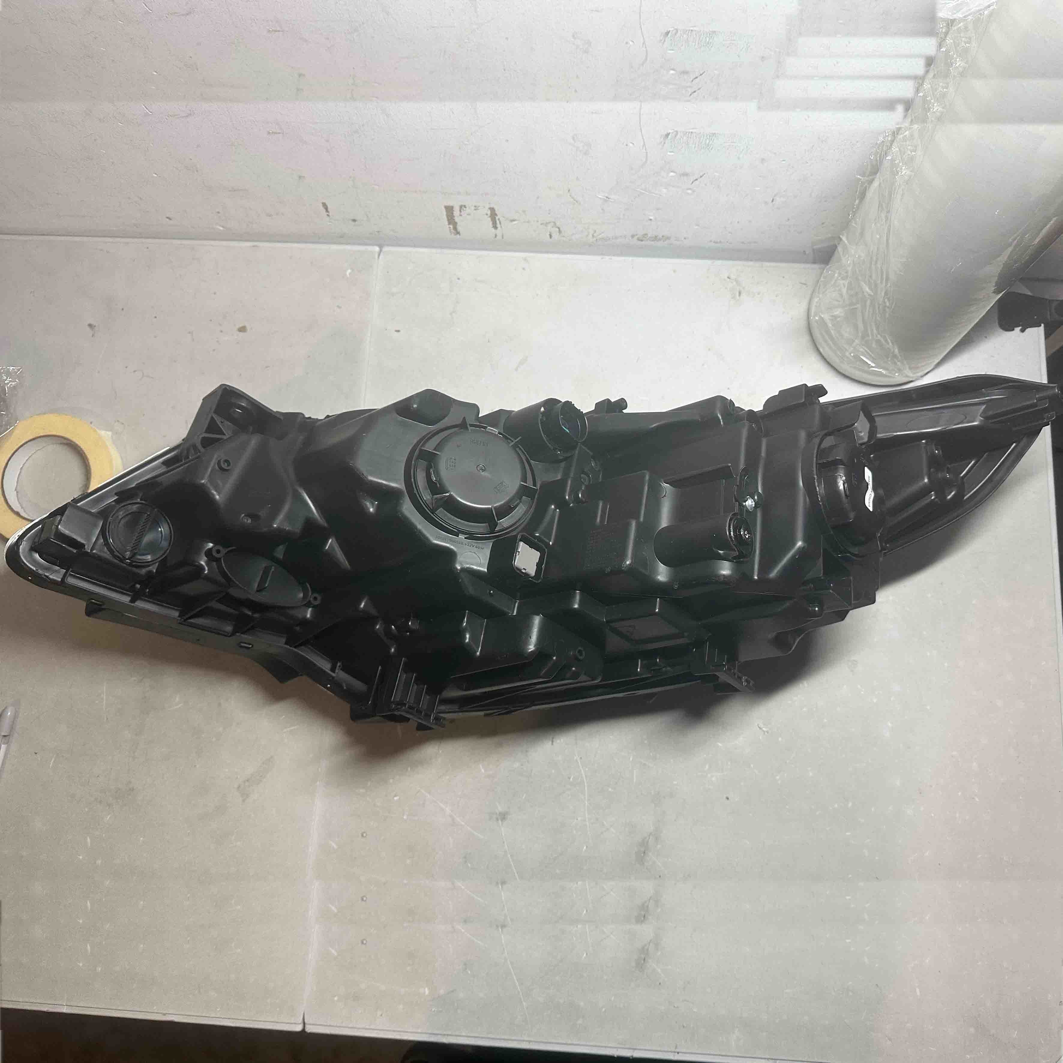 2019 2020 Kia Optima Headlight Assembly Halogen with LED Daytime Running Lamp Passenger Side Damaged