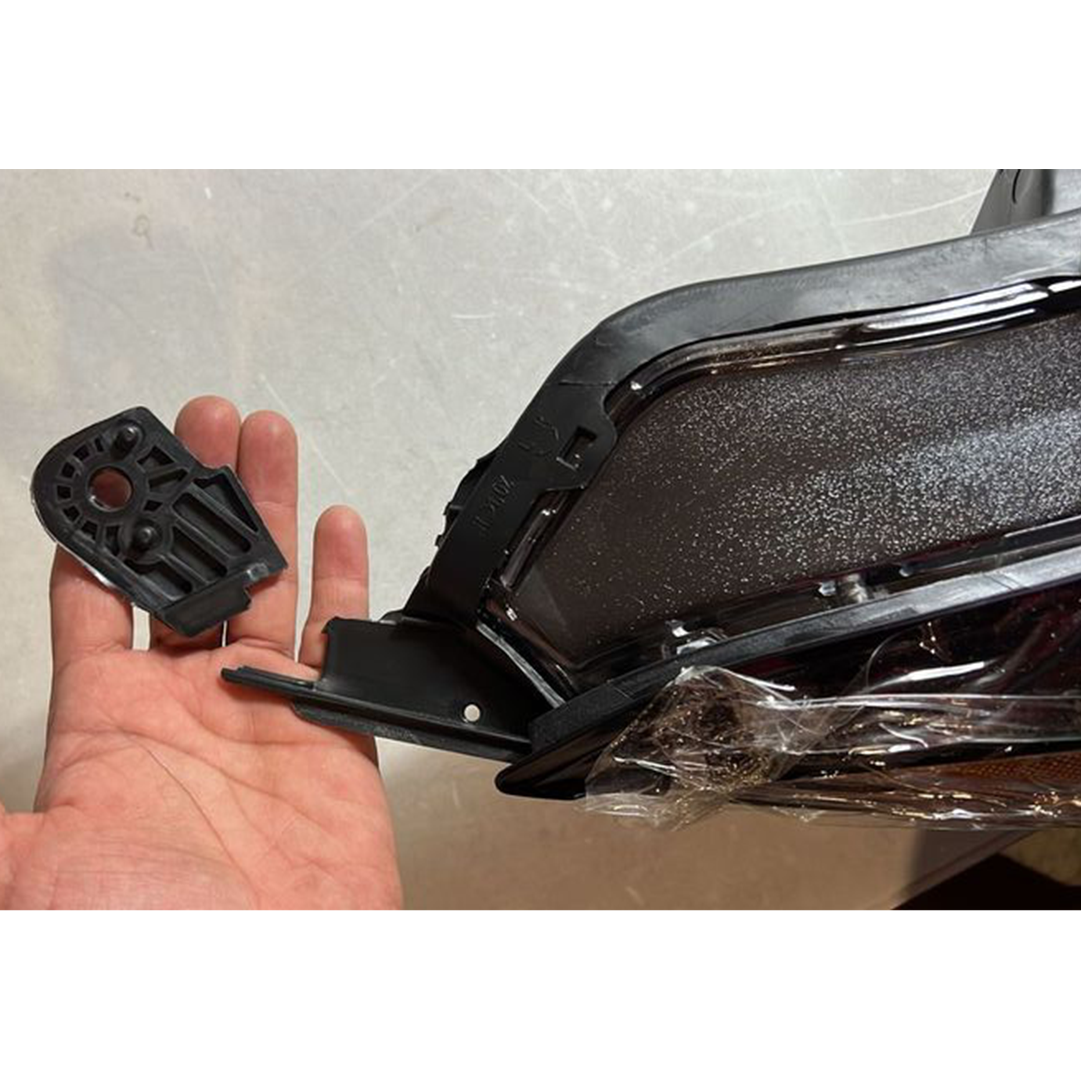 2019 2020 2021 Honda HRV HR-V Front Headlight Assembly LED Passenger Side Damaged