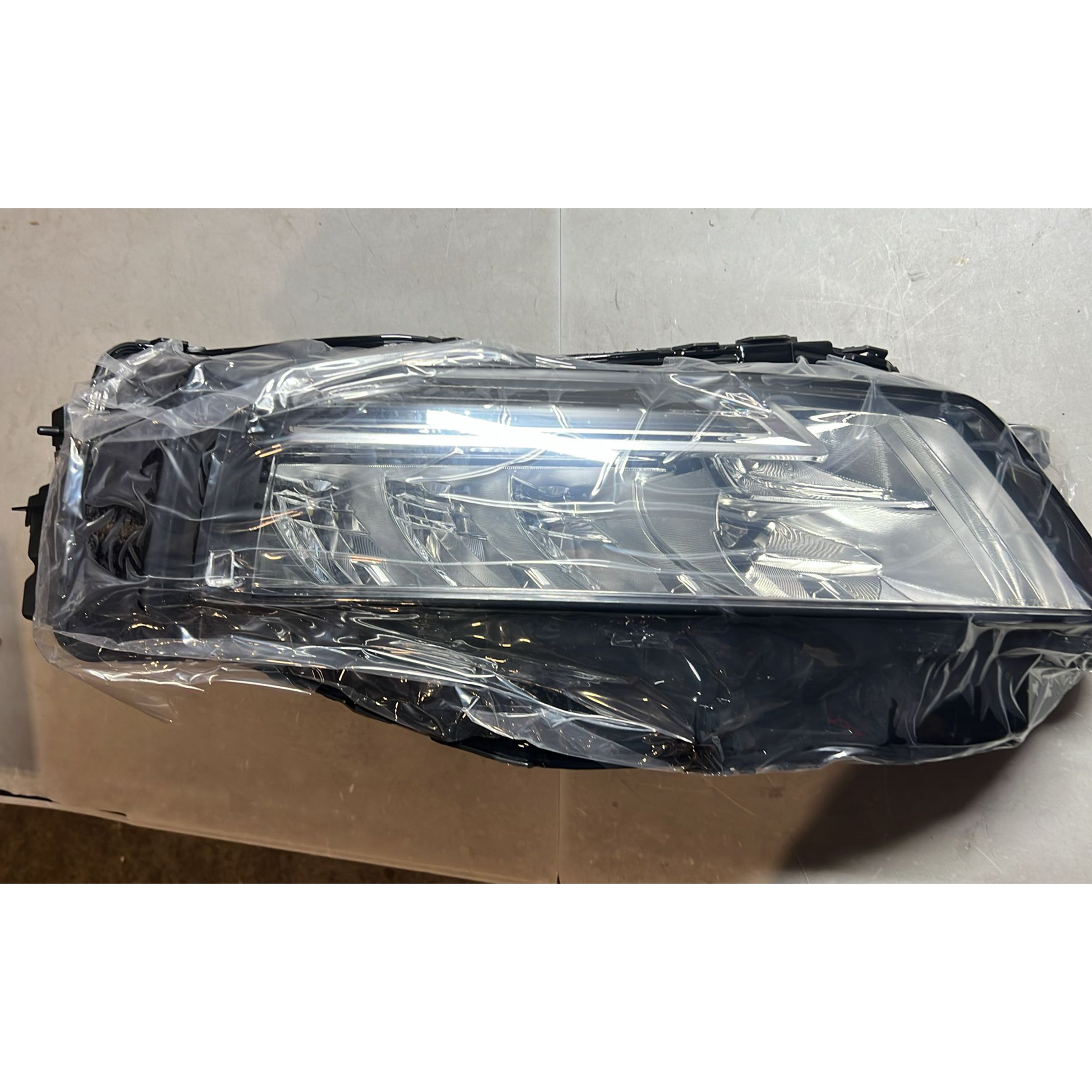 Headlight For 2021 2022 2023 Nissan Rogue Right Passenger Side RH 26060-6RR6A Damaged