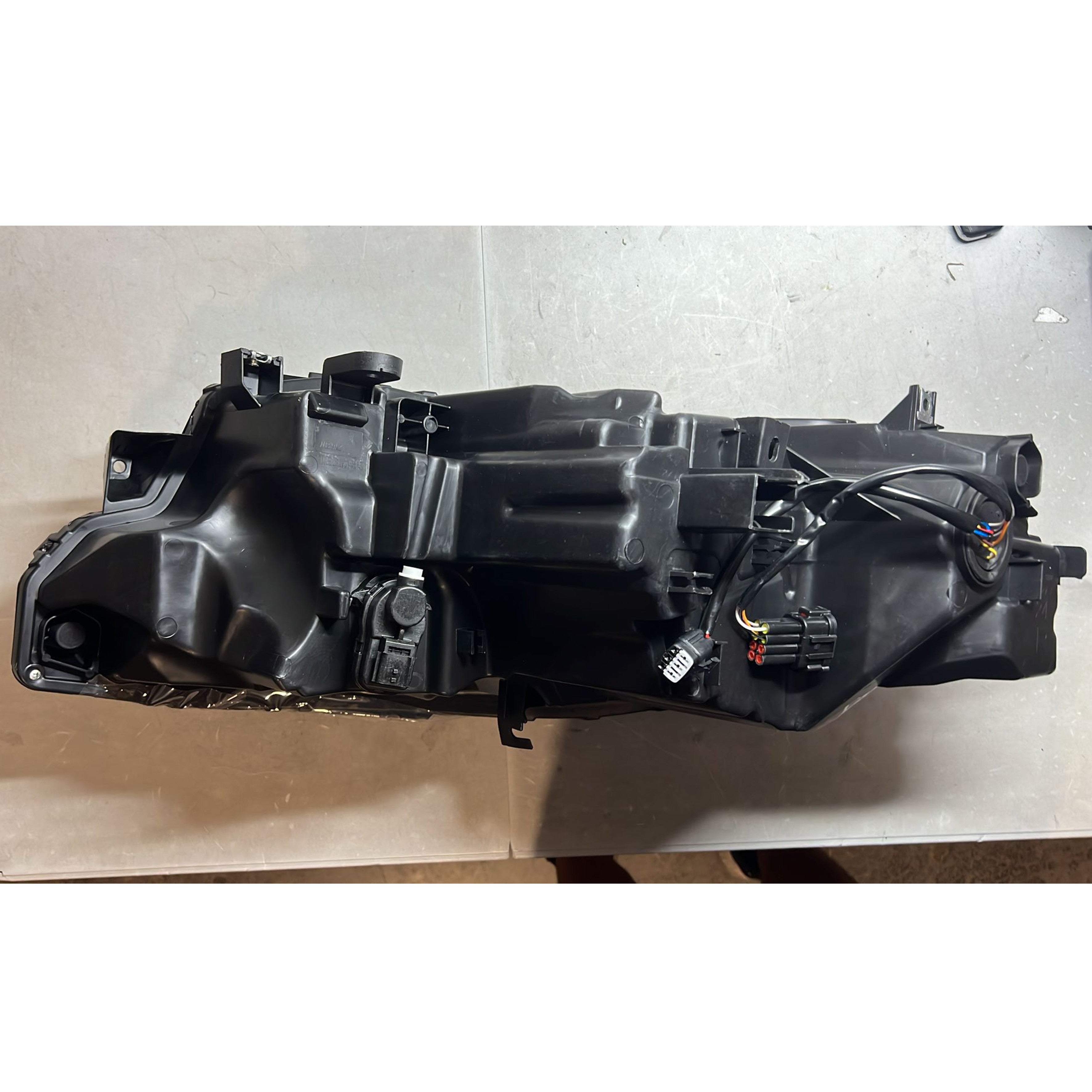 Headlight For 2021 2022 2023 Nissan Rogue Right Passenger Side RH 26060-6RR6A Damaged