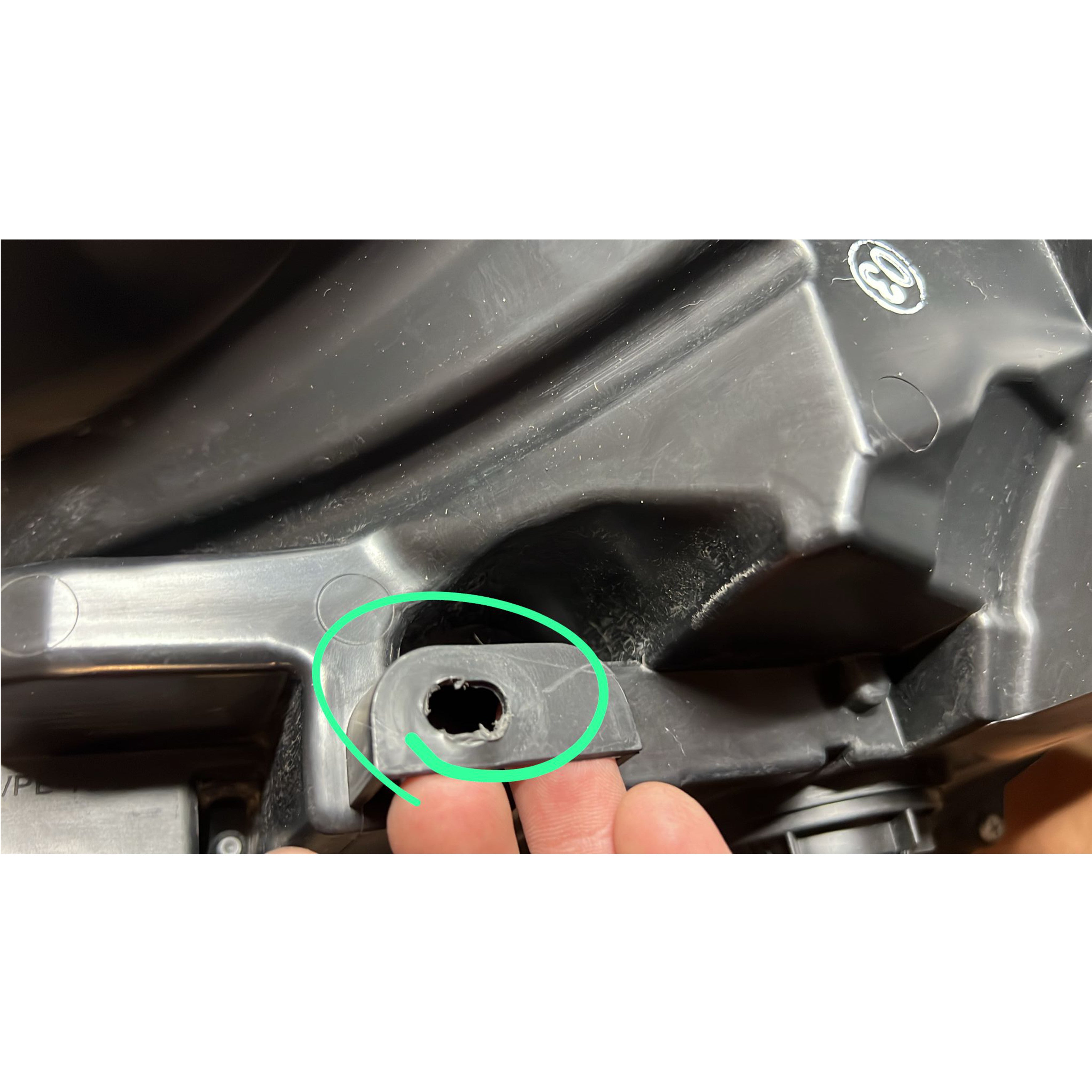 2021 2022 2023 Toyota Sienna Limited XSE Front W/ DRL LED Headlight Assembly Right Passenger Side Damaged