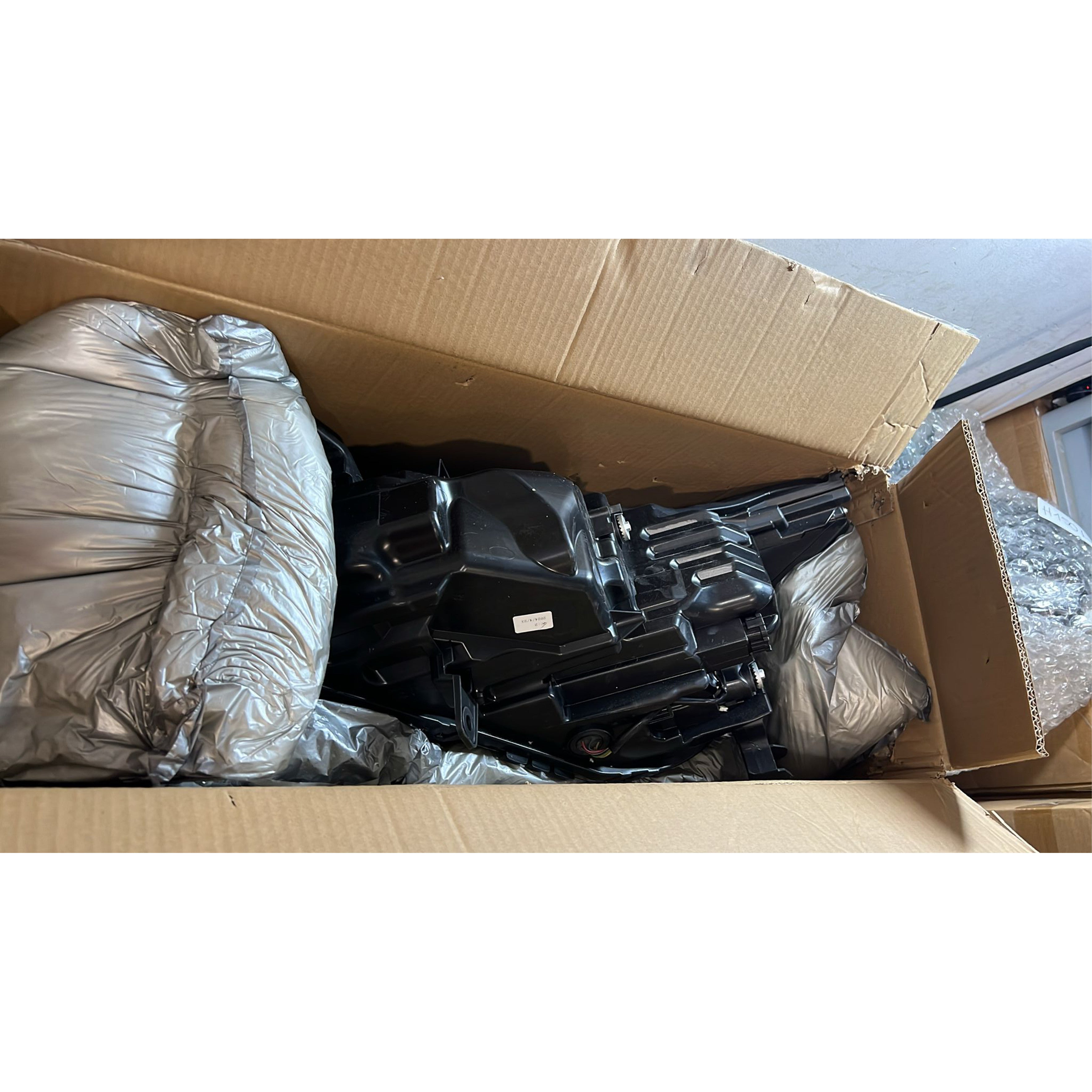 2019 2020 2021 2022 Nissan Altima Headlight Assembly LED Passenger Side Damaged