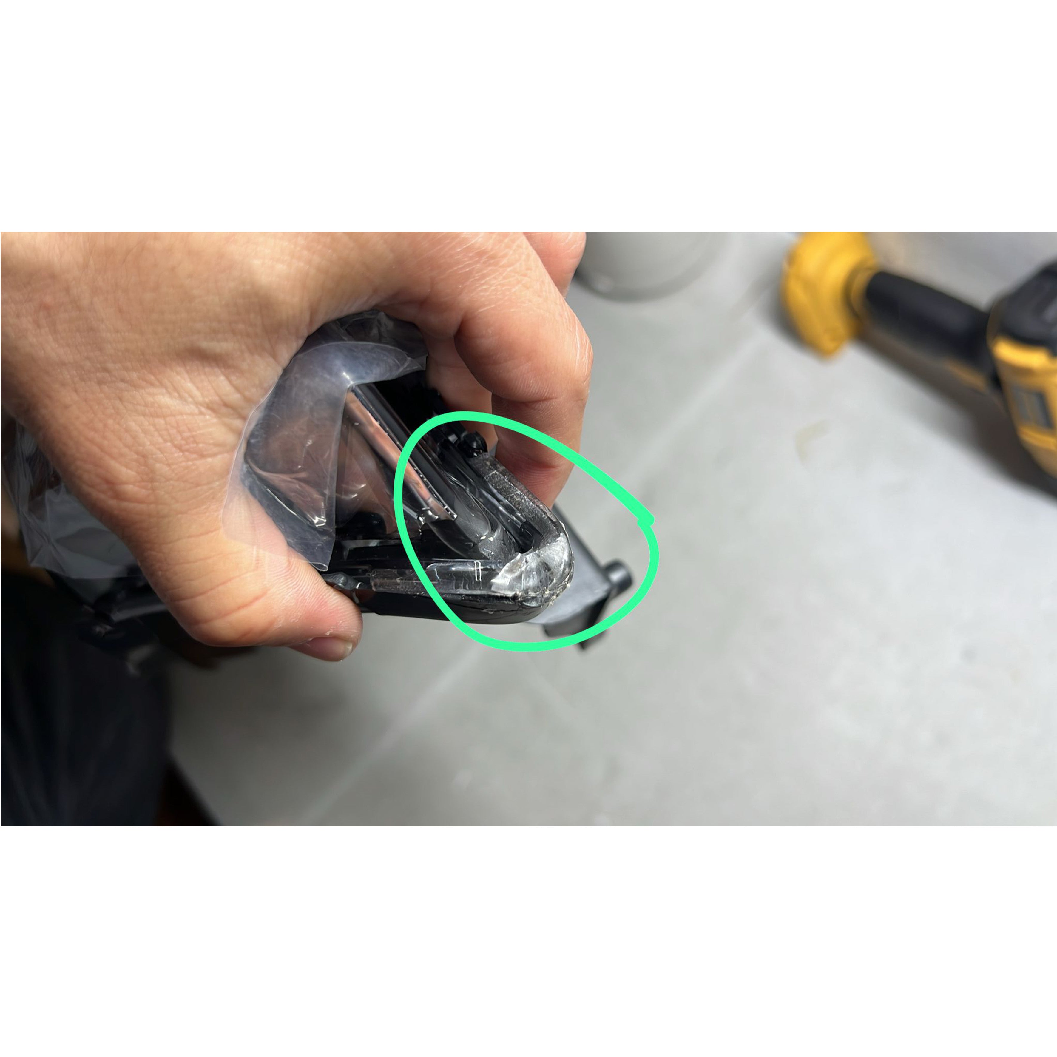 2016 2017 2018 2019 2020 Mitsubishi Outlander Headlight Assembly Halogen Driver Side Damaged