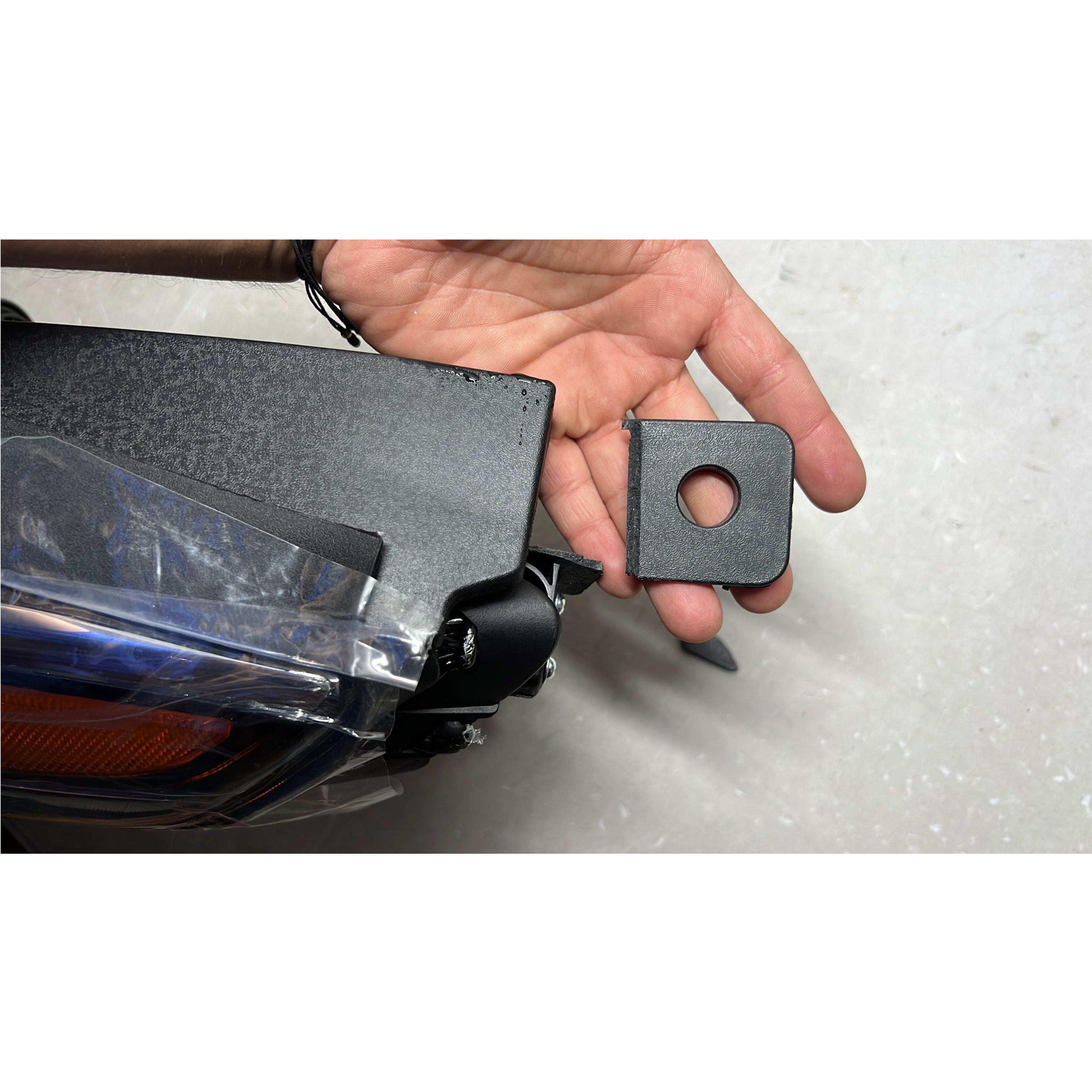 2015 2016 2017 Hyundai Sonata Headlight Assembly Halogen With Bulb Driver Side Damaged