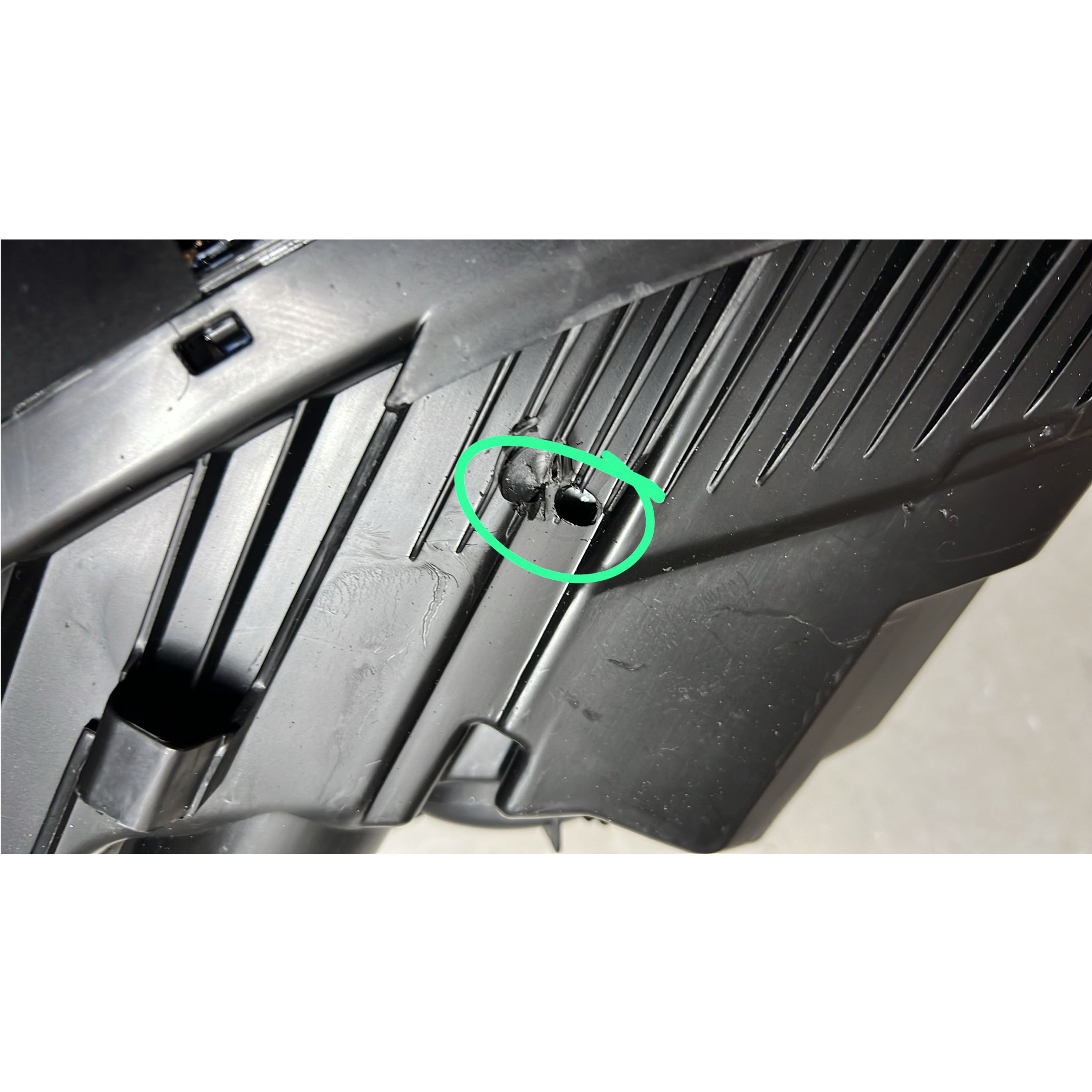 2019 2020 Kia Optima Headlight Assembly Halogen with LED Daytime Running Lamp Driver Side Damaged