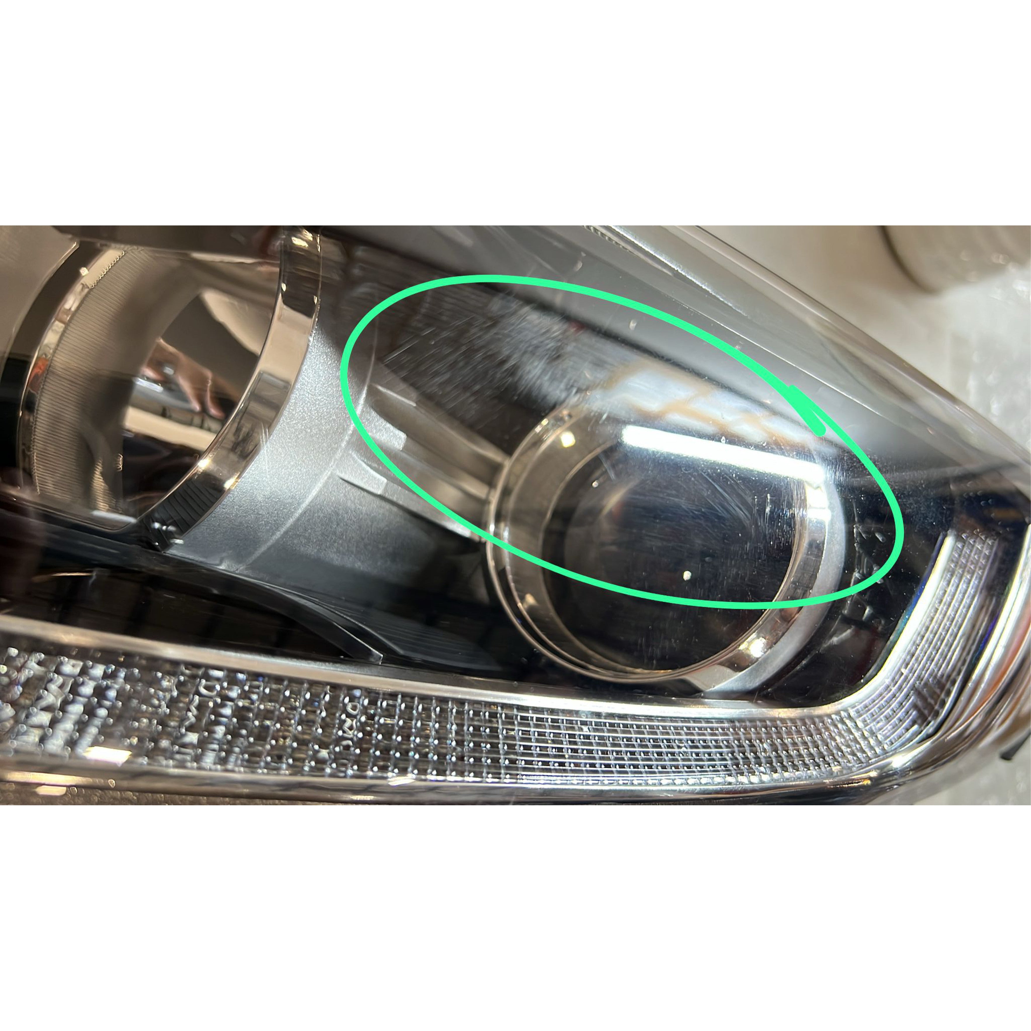 2016 2017 2018 Kia Optima Headlight Assembly Halogen with LED Daytime Running Lamp Driver Side Damaged