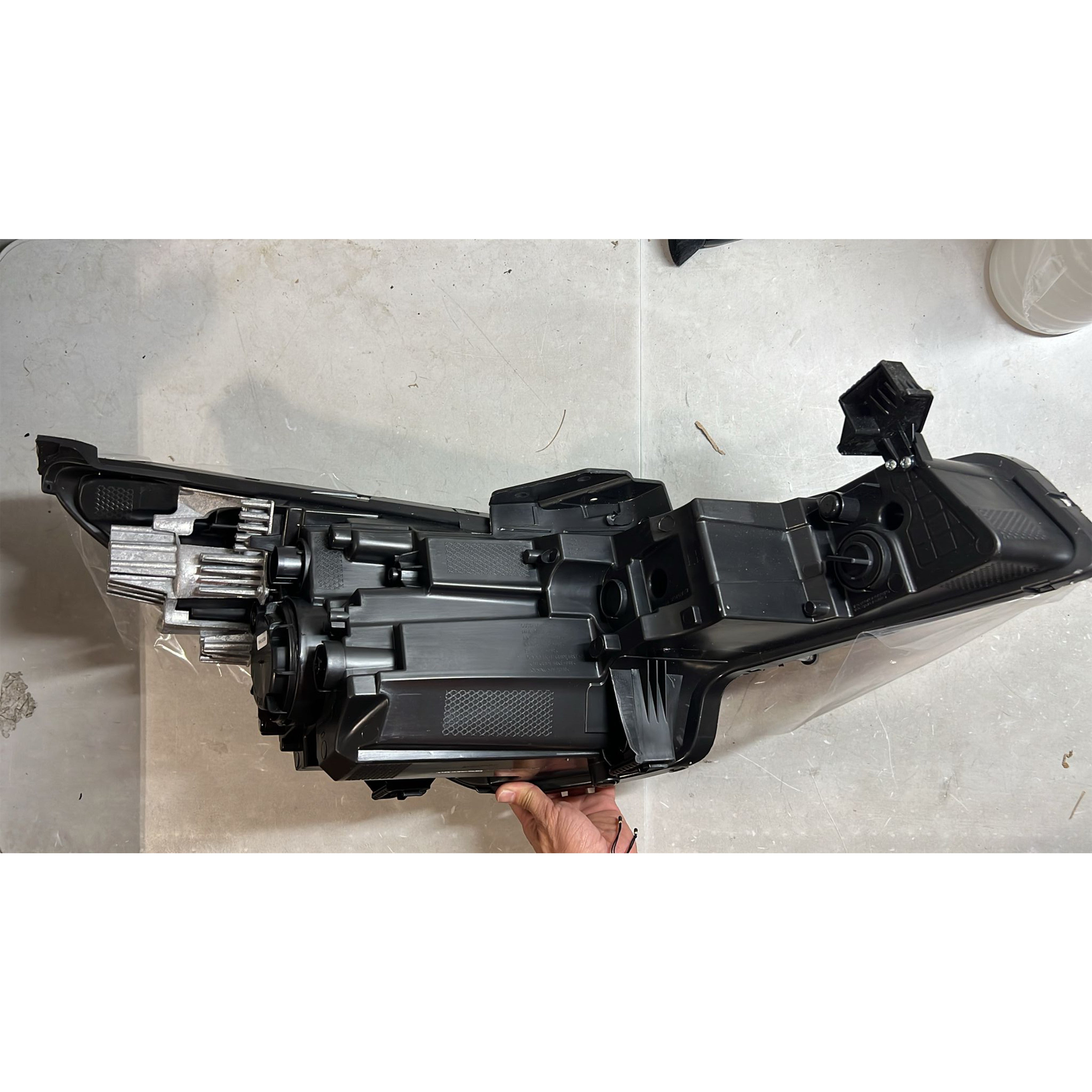 2021 2022 2023 Hyundai Elantra Headlight Assembly Halogen with LED Driver Side Damaged