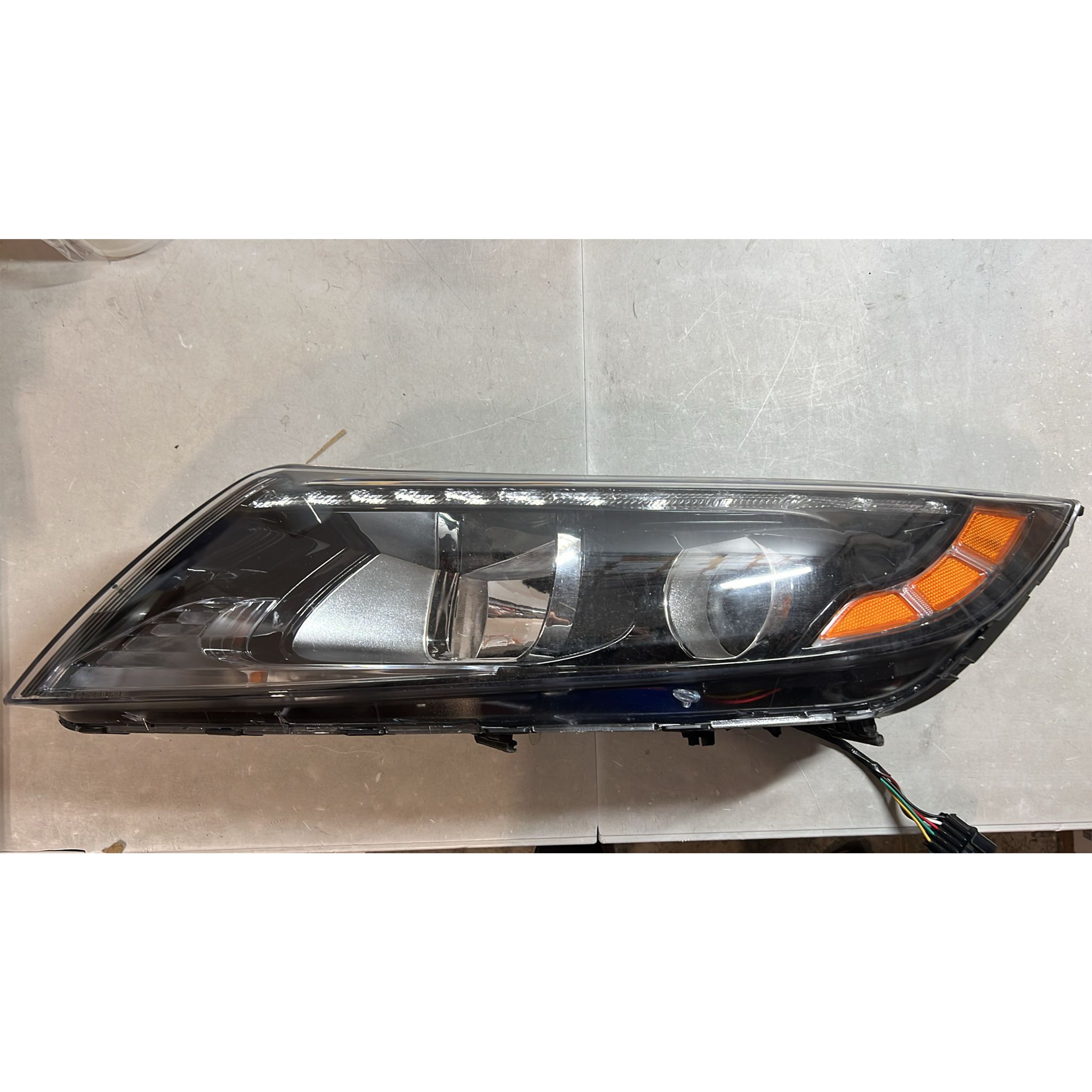2014 2015 Kia Optima Headlight Assembly Halogen with LED Tube Projector Driver Side Damaged