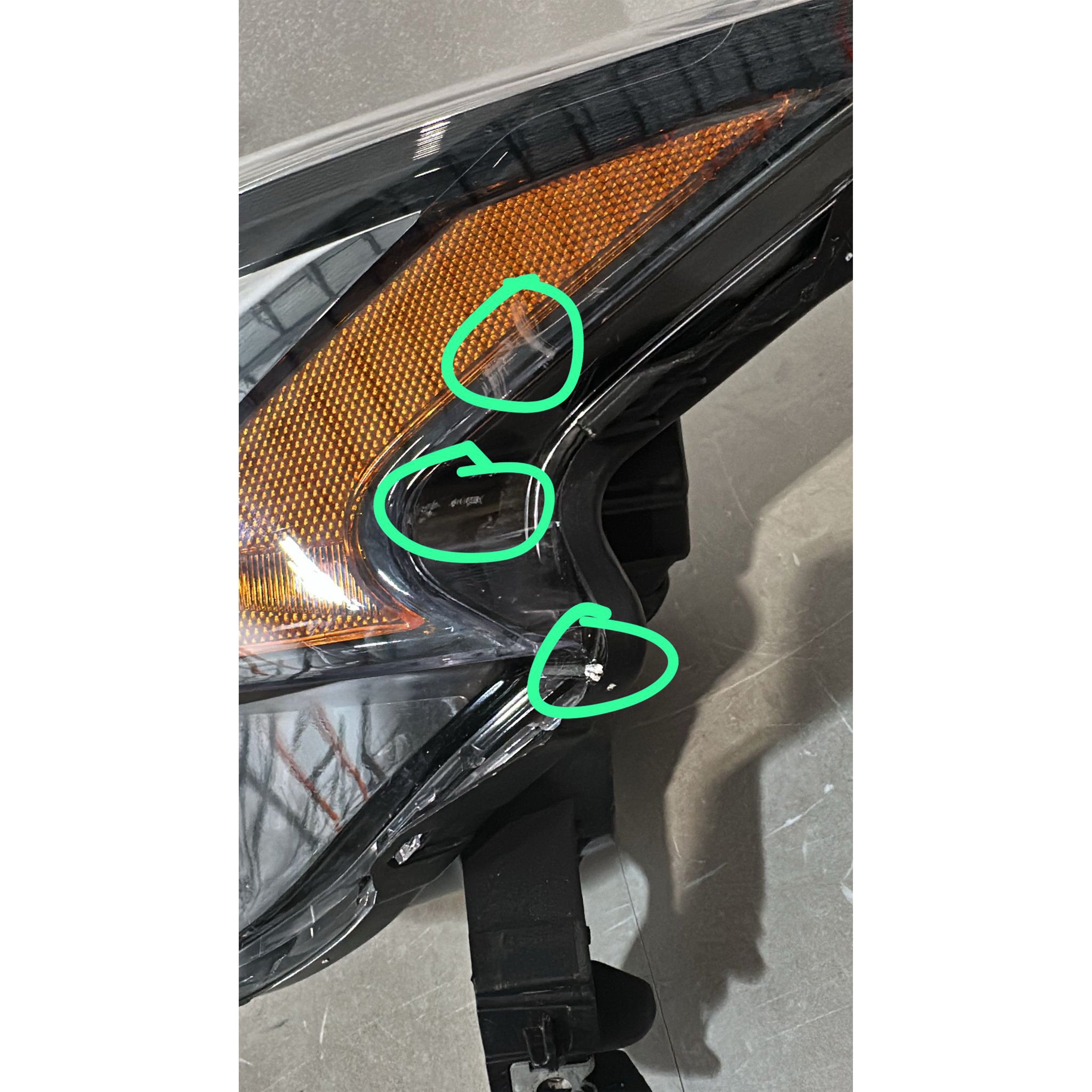 2017 2018 2019 2020 Mitsubishi Mirage G4 Headlight Assembly Driver Side Damaged