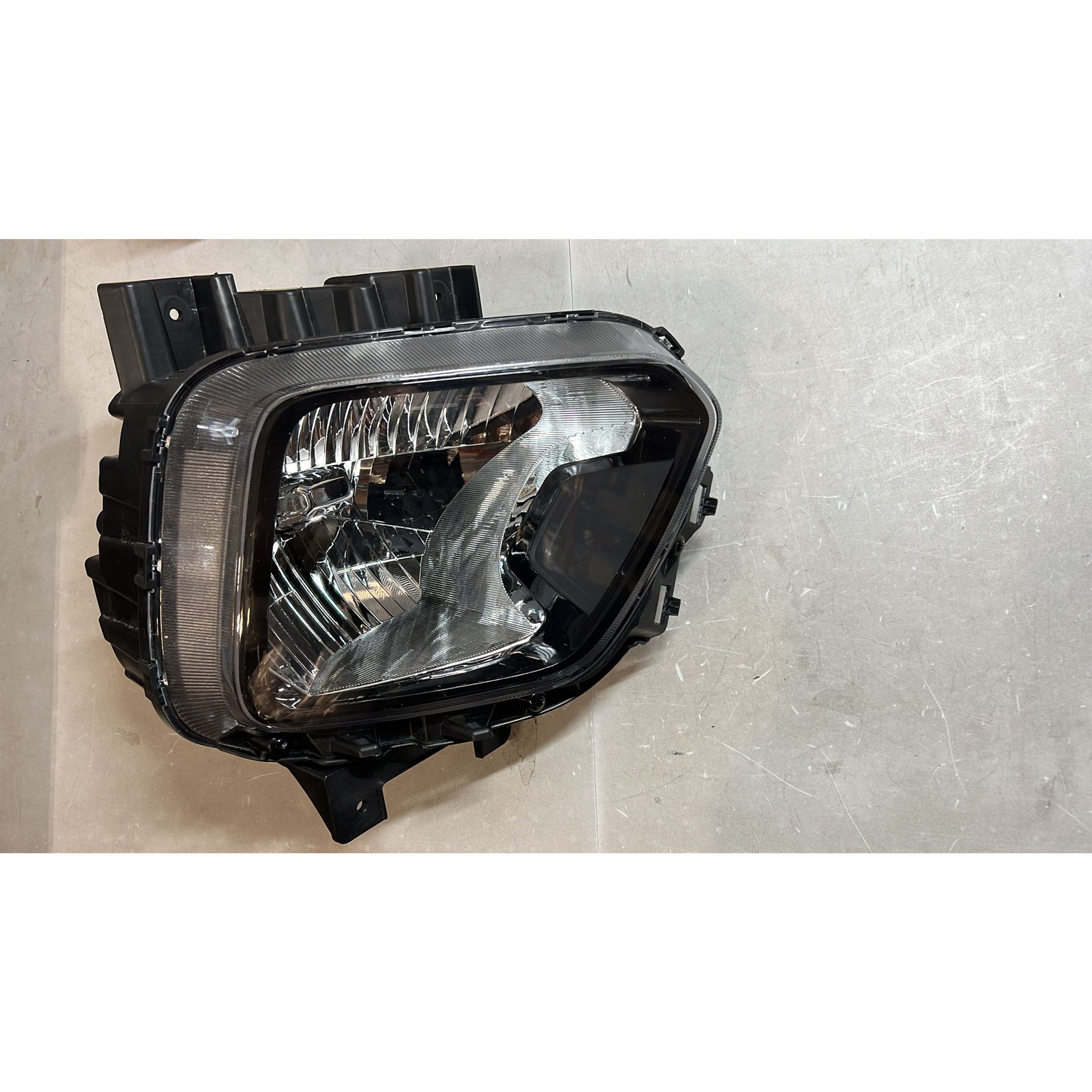 2020 2021 2022 Kia Soul Headlight Assembly Halogen Passenger Side Damaged