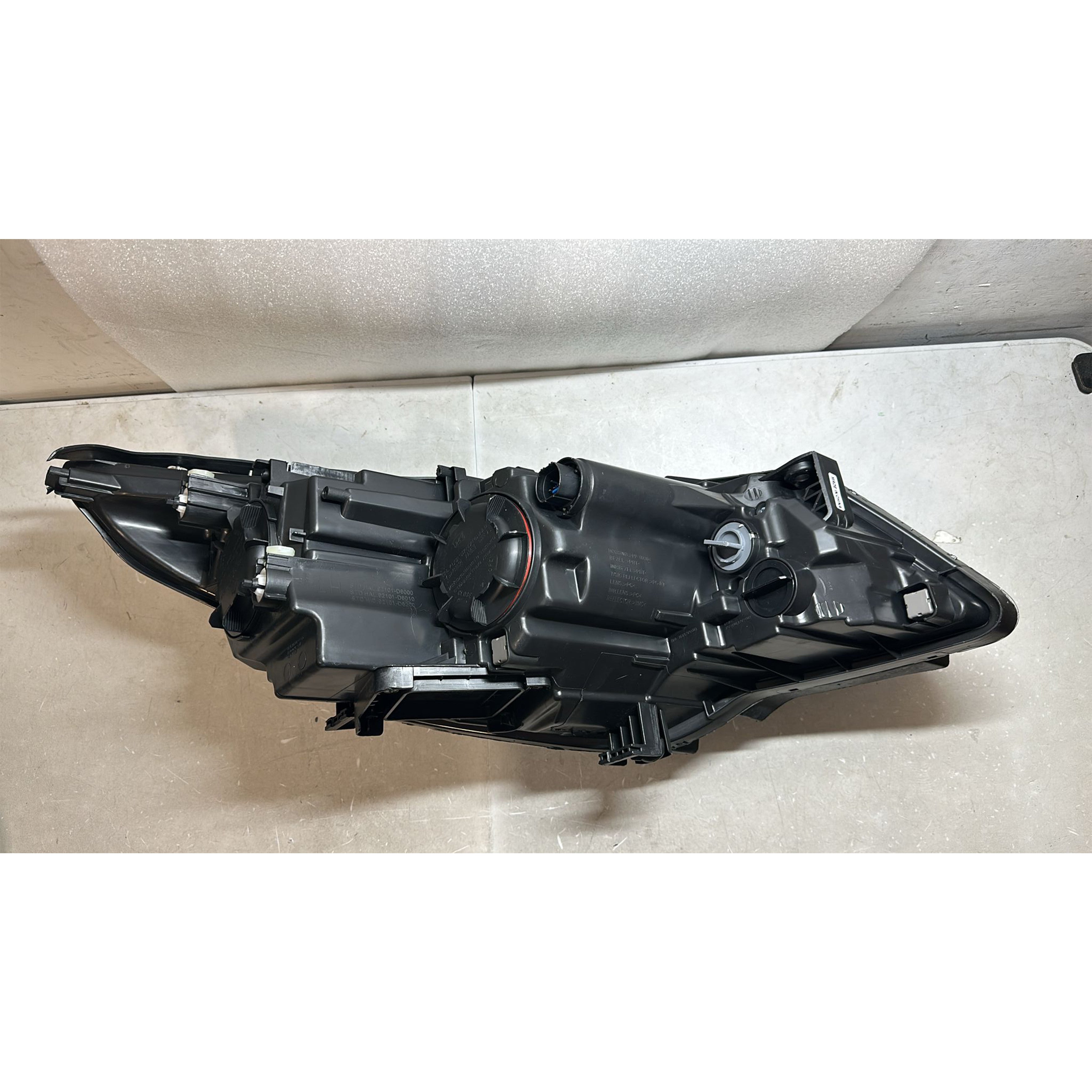 For 2016 2017 2018 Kia Optima Headlight Assembly Driver Halogen 92101D5000 Bulb Damaged