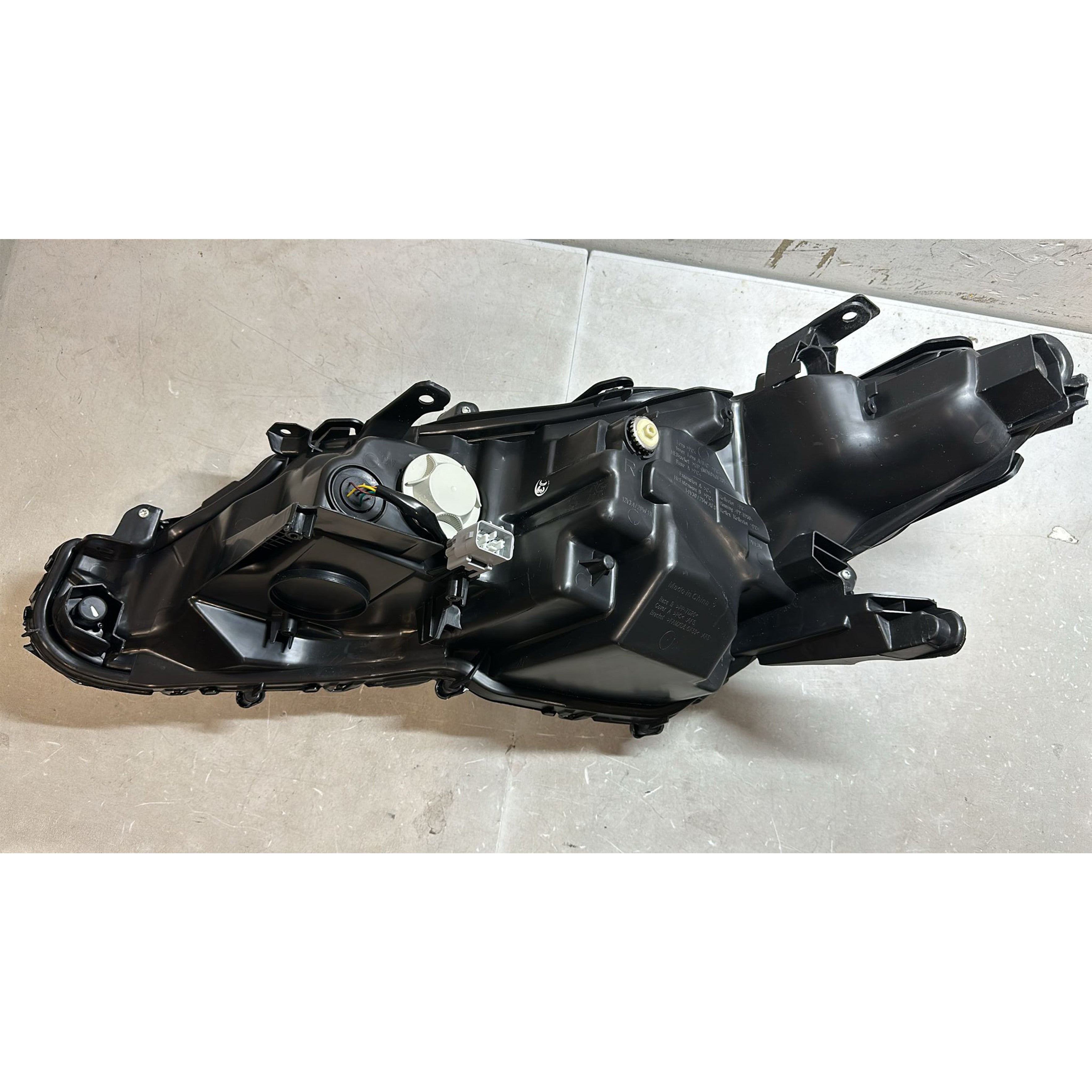 2018 2019 2020 Toyota Camry XLE XSE Headlight Assembly Full LED Non-Adaptive Passenger Side Damaged