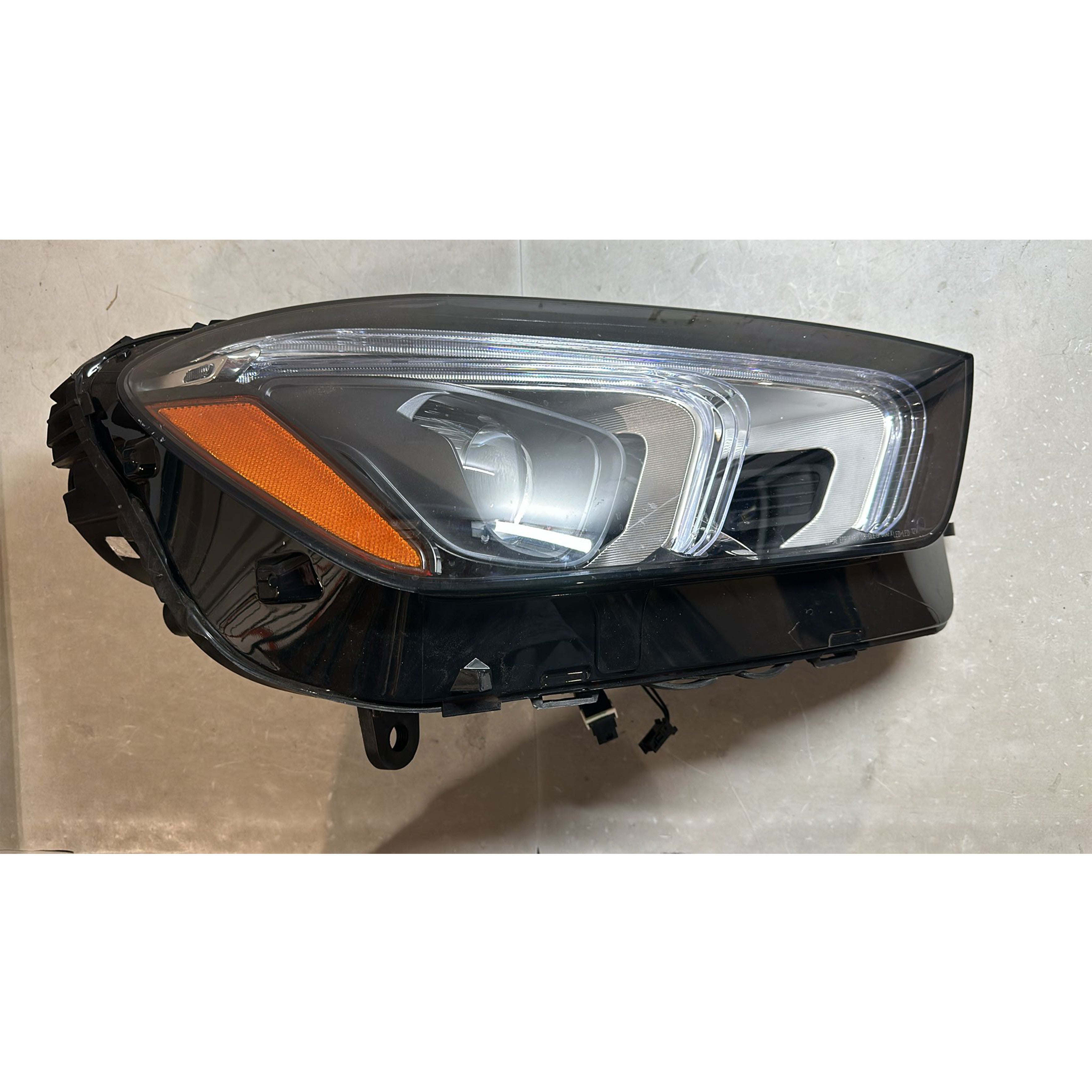 2020 2021 2022 Mercedes Benz GLE Class Front LED Headlight Assembly Right Passenger Side Damaged