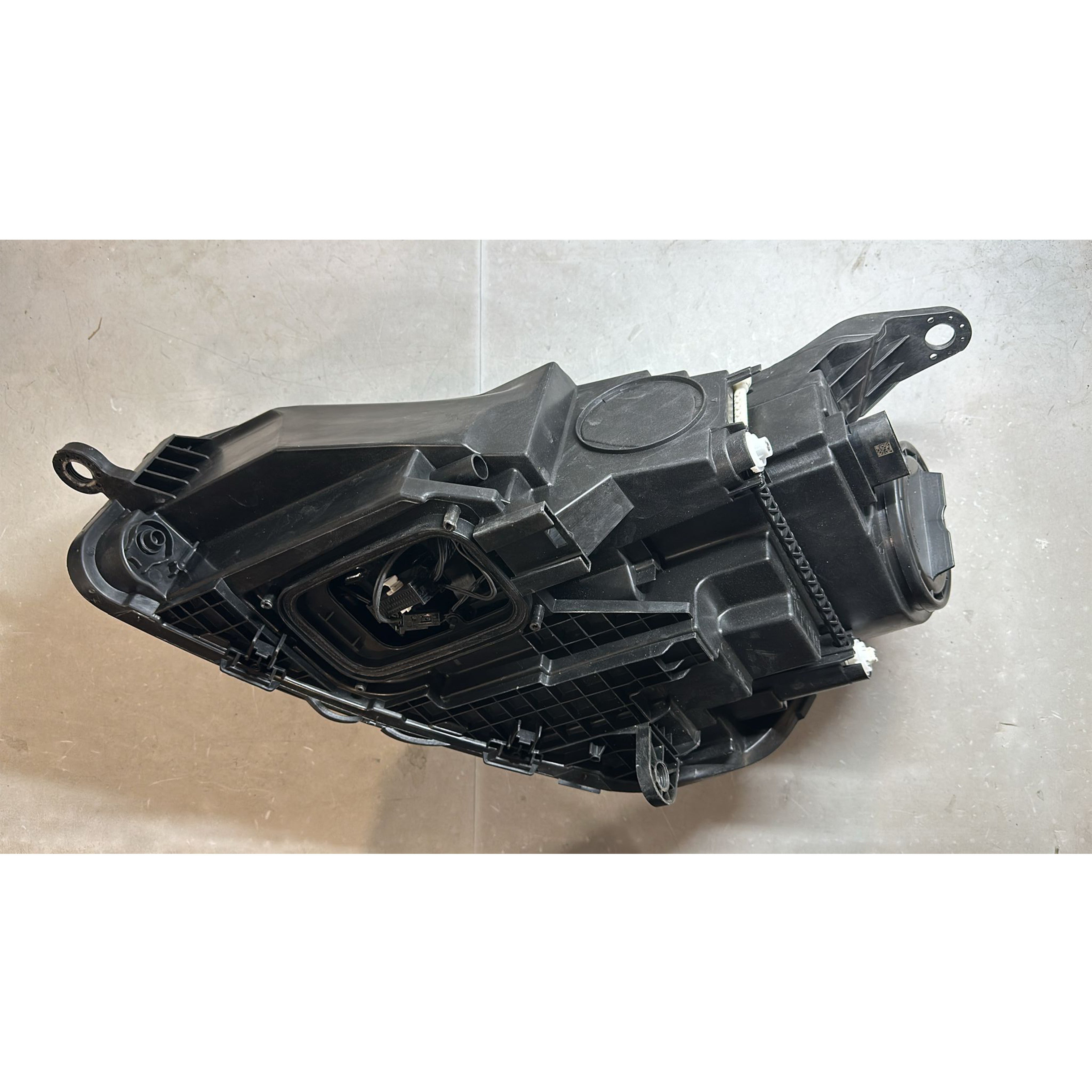 2020 2021 2022 Mercedes Benz GLE Class Front LED Headlight Assembly Right Passenger Side Damaged