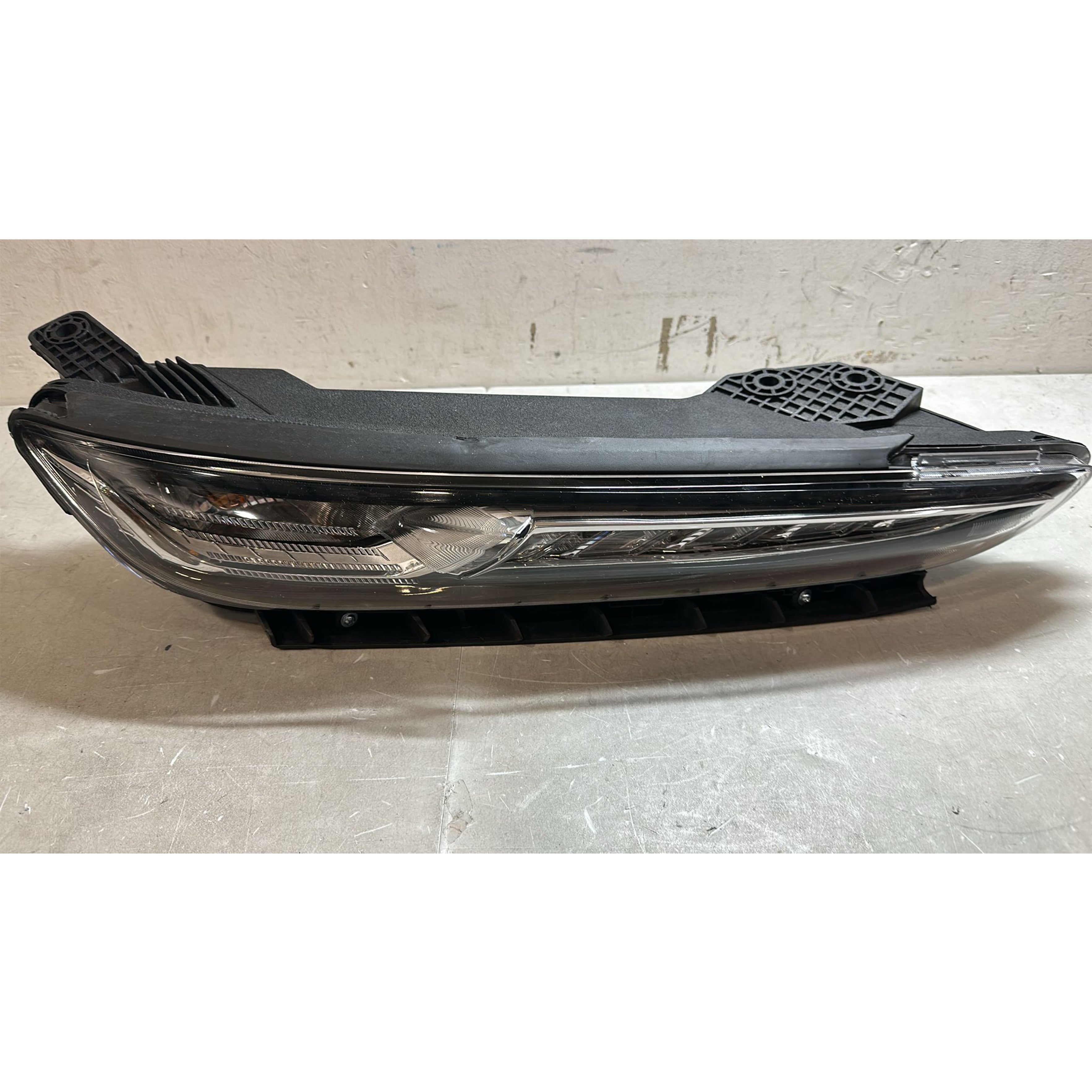 For 2018 2019 2020 2021 Hyundai Kona LED DRL Headlight Headlamp Assembly Right Passenger Side RH Damaged