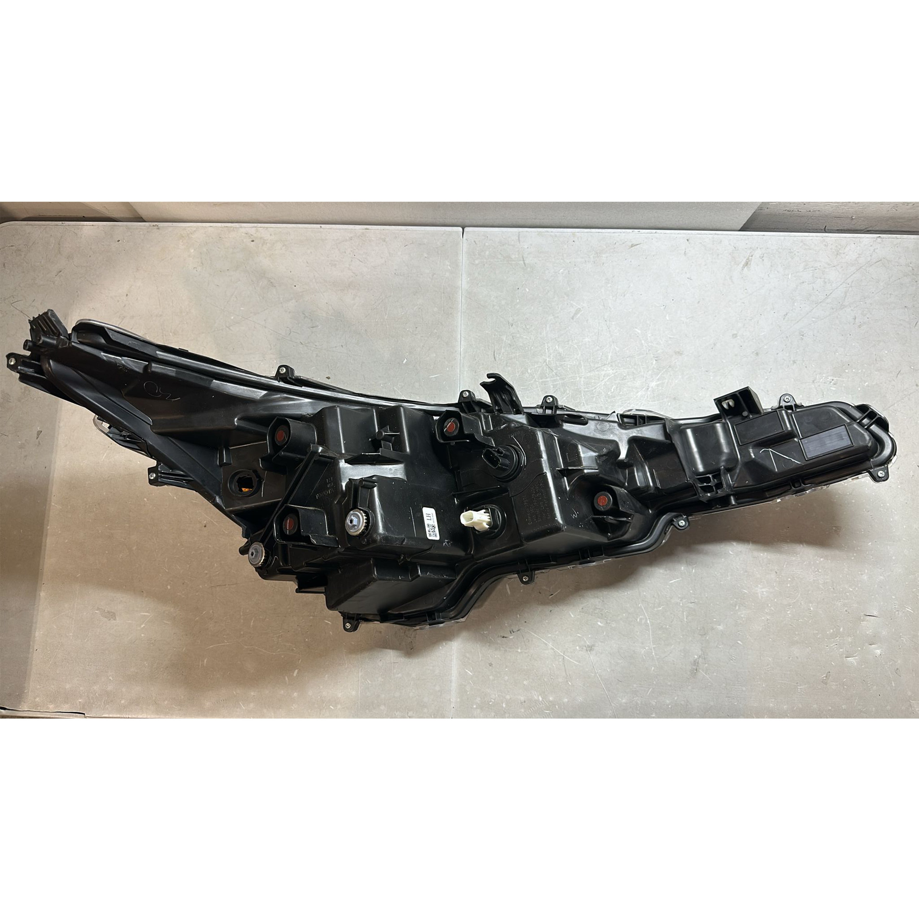 <p>2023 2024 2025 Toyota Corolla LE Front LED Without DRL Headlight Headlamp Assembly Right Driver Side Damaged</p>