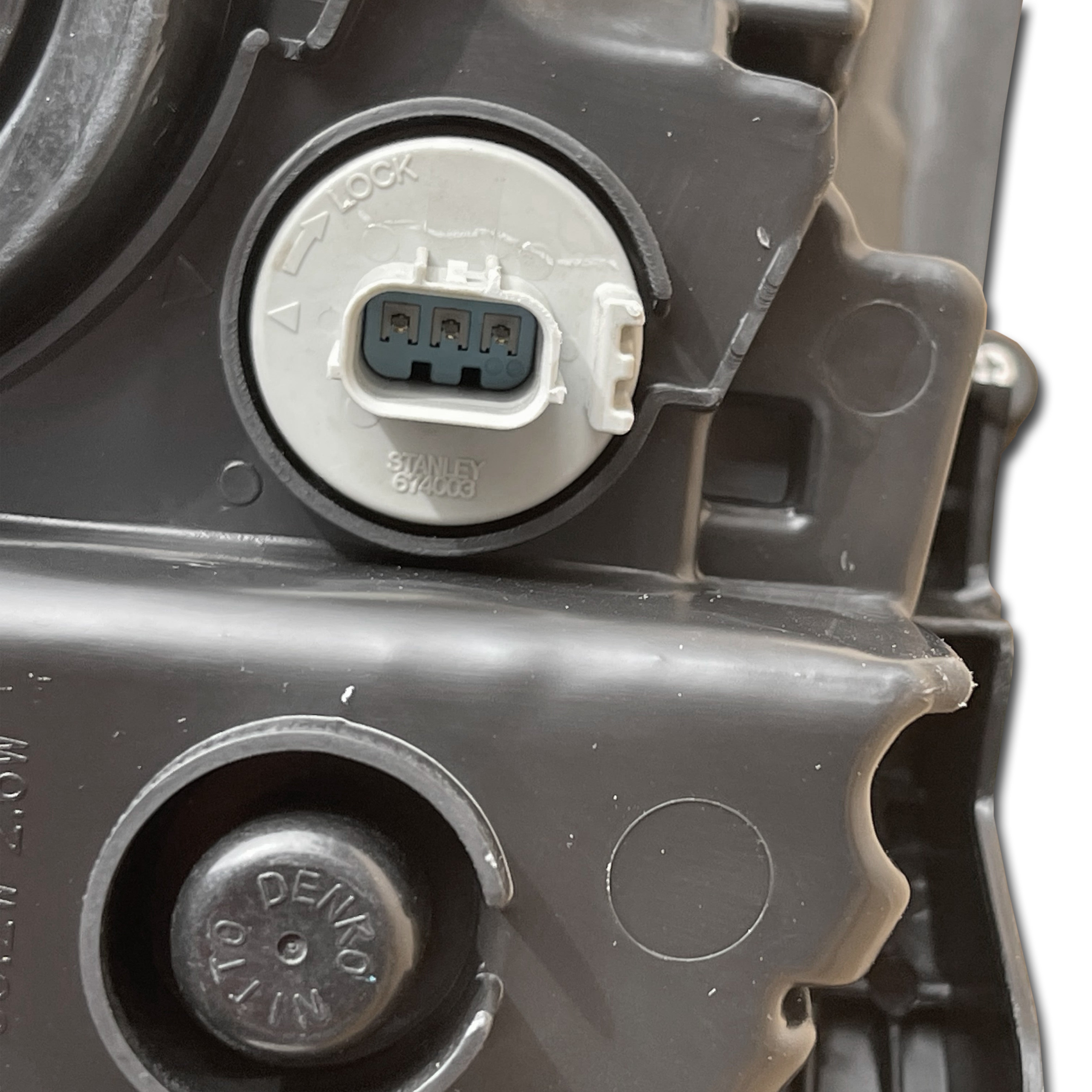 For 2016 2017 Honda Accord Sedan Headlight Headlamp Halogen Assembly Right Passenger Side RH 33100T2AA81 Damaged