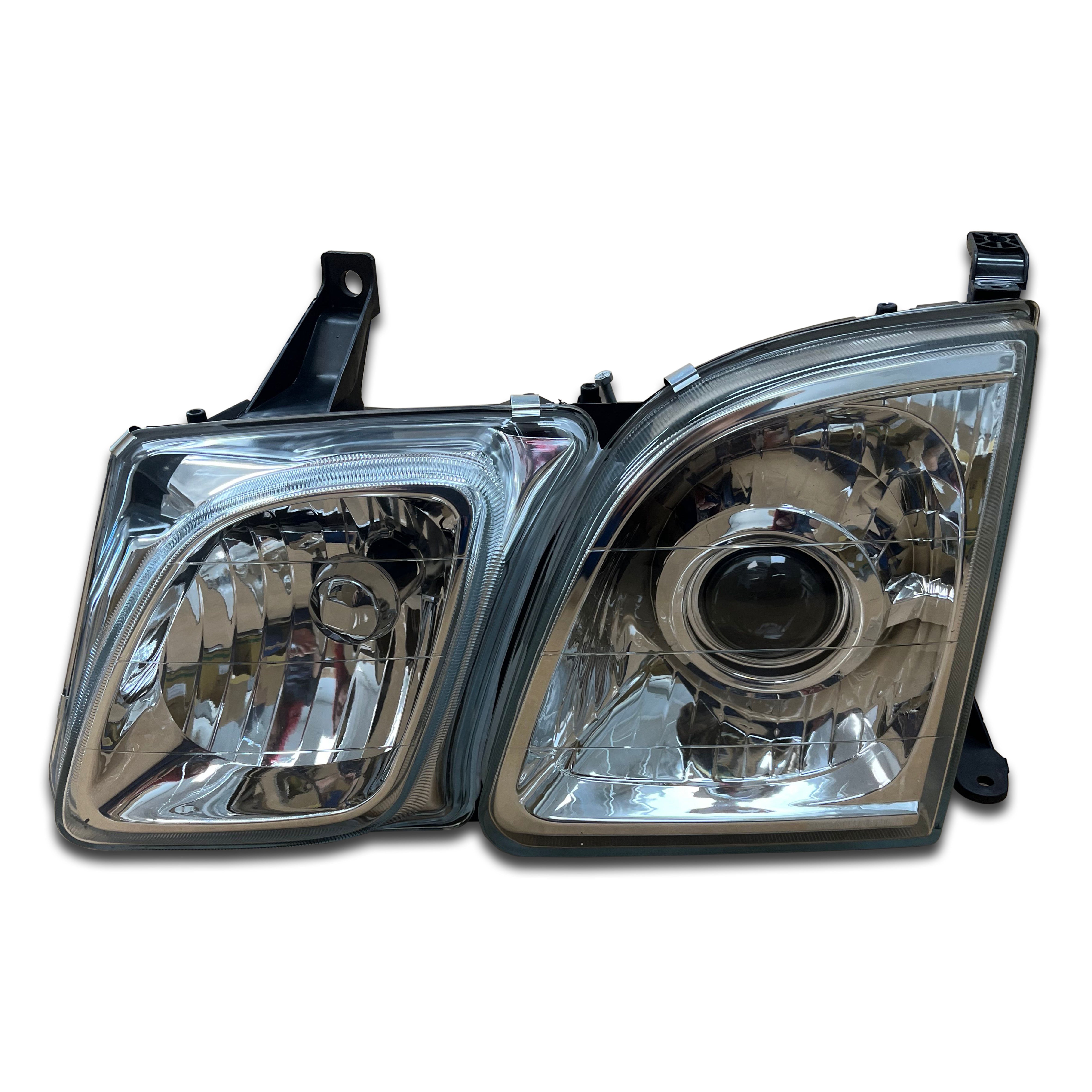 For 2003 2004 2005 2006 2007 Lexus LX470 Halogen Projector Headlight Headlamp Assembly Driver Side 8117060890 Damaged
