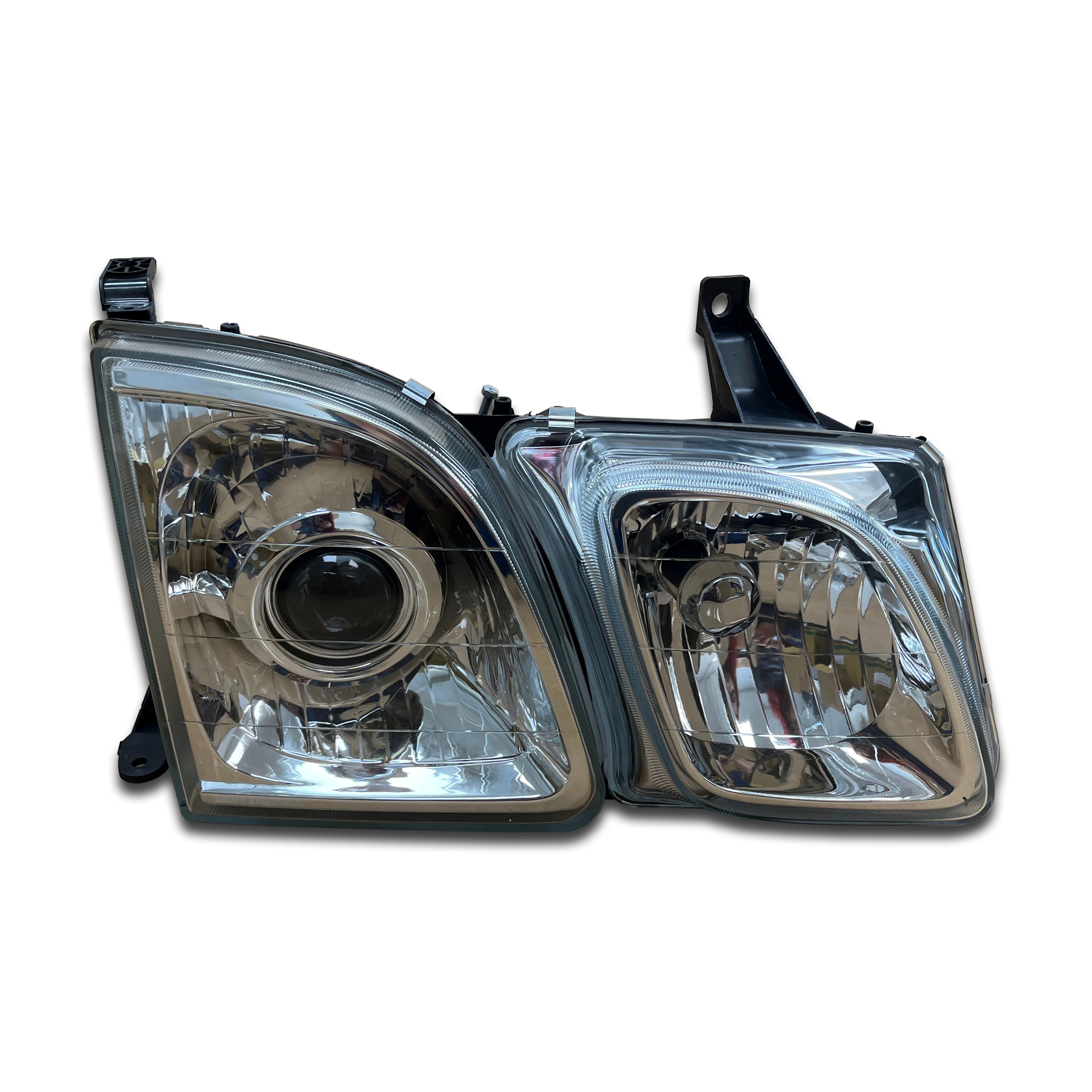 For 2003 2004 2005 2006 2007 Lexus LX470 Halogen Projector Headlight Headlamp Assembly Passenger Side 811306A170 Damaged