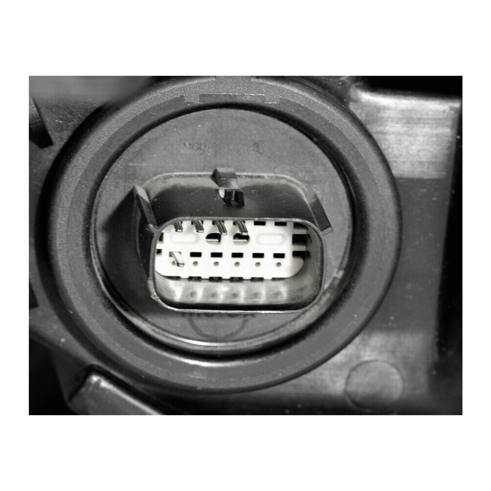 For 2017 2018 2019 Cadillac XT5 Headlight Assembly Halogen Projector with LED DRL Driver Side Damaged