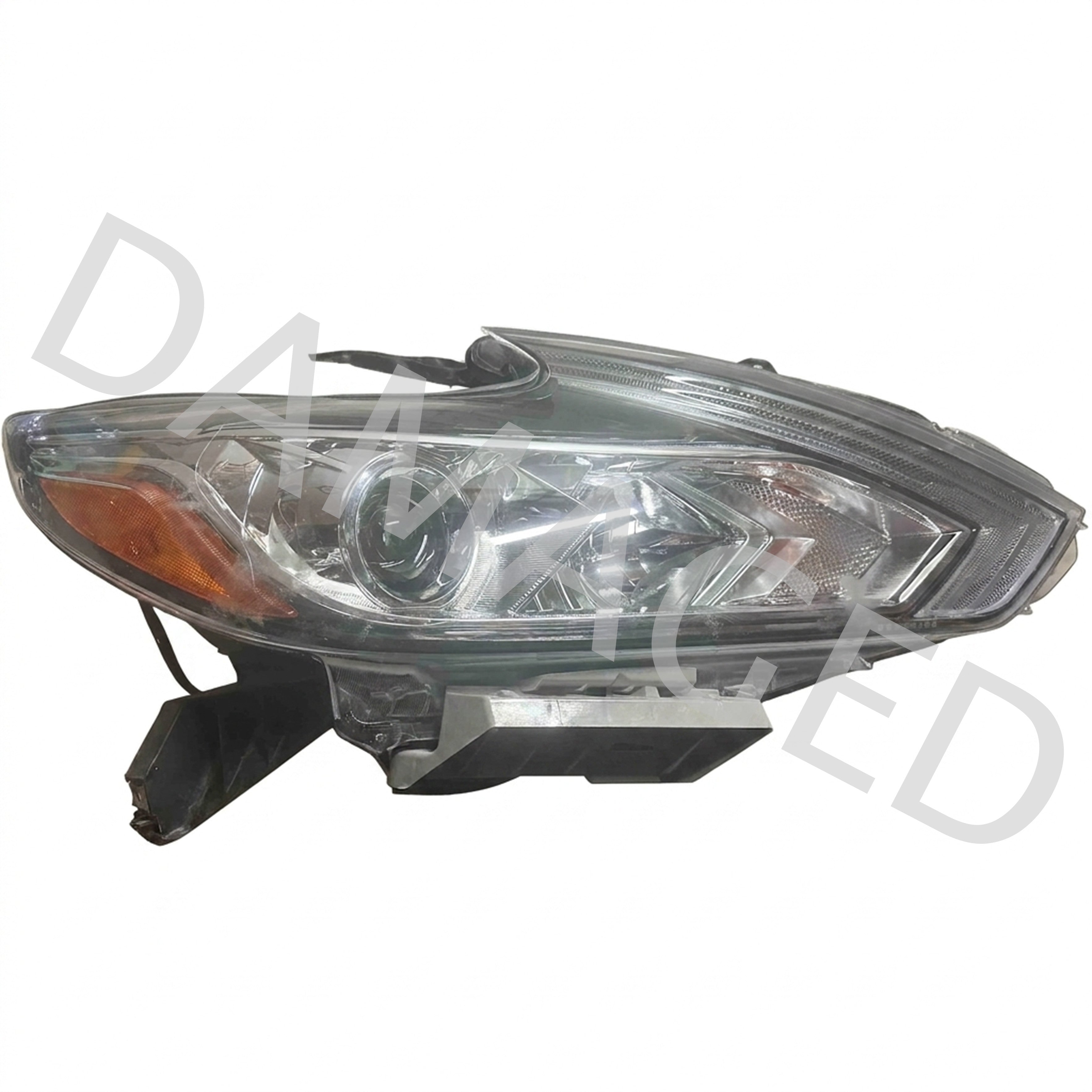 2016 2017 2018 Nissan Altima Driver LEFT Headlight Assembly NO LED Chrome Damaged