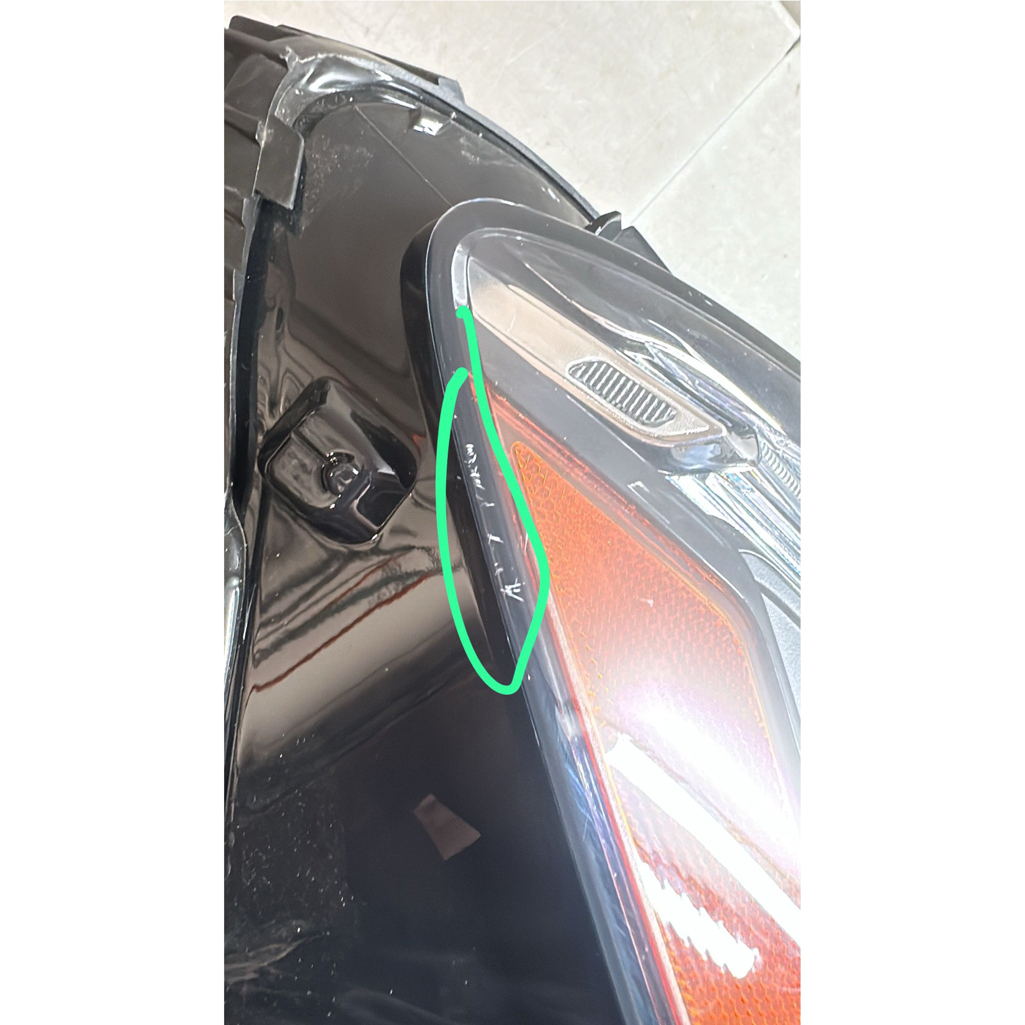 2020 2021 2022 Mercedes Benz GLE Class Front LED Headlight Assembly Right Passenger Side Damaged