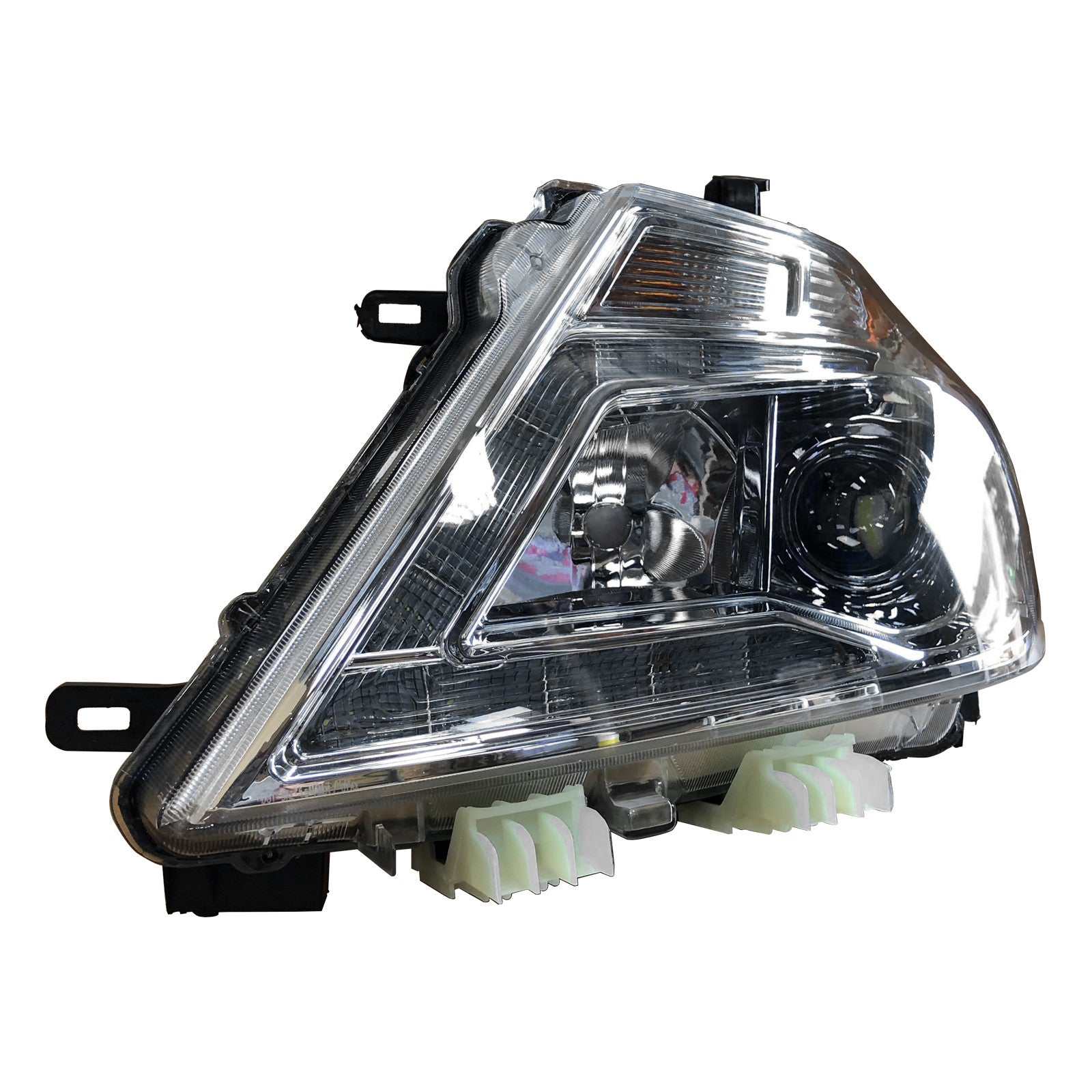 For 2017 2018 2019 2020 Nissan Armada Headlight Assembly Halogen with LED Daytime Running Lamp Driver Side Damaged